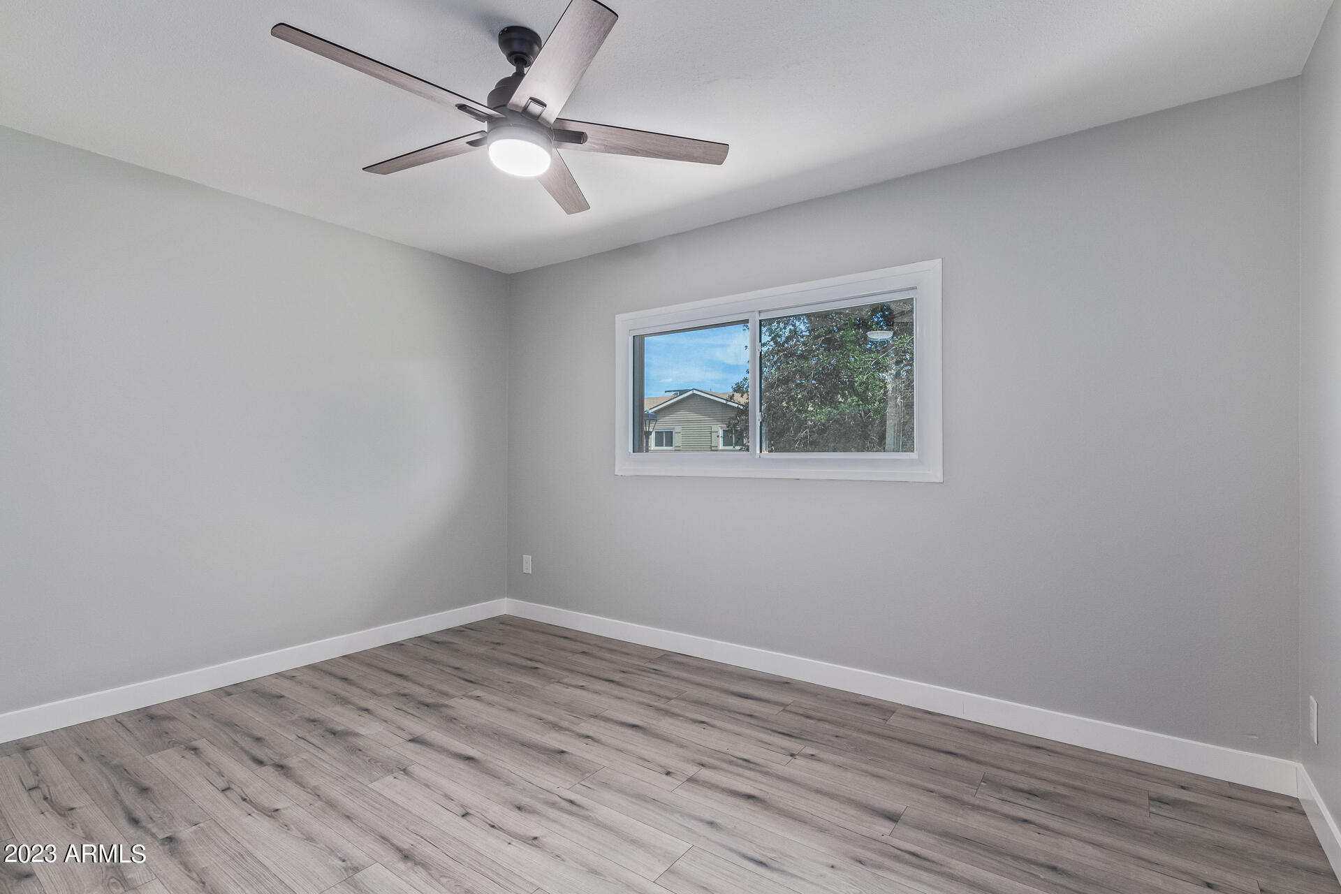 1568 W CAMPBELL Avenue