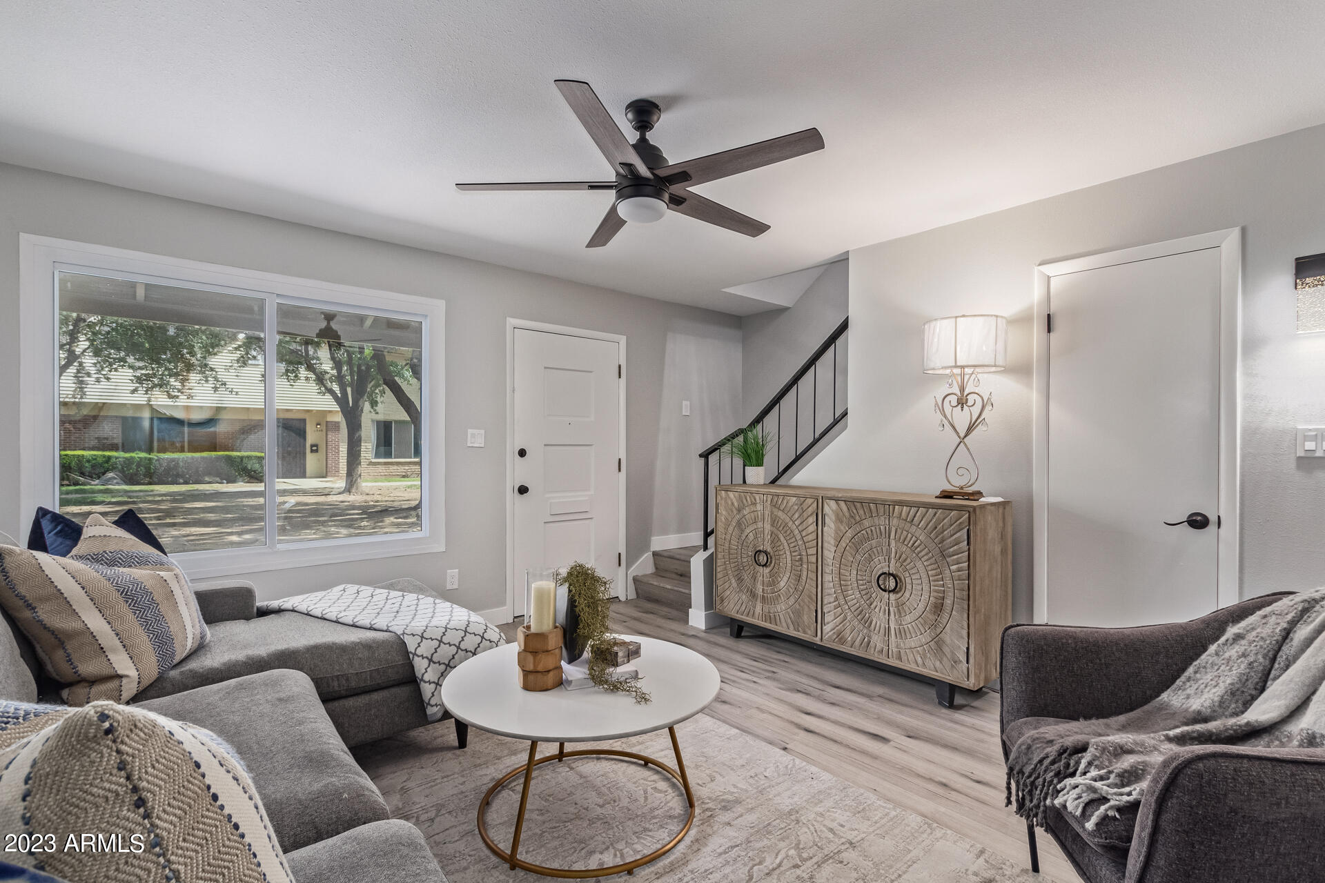 1568 W CAMPBELL Avenue