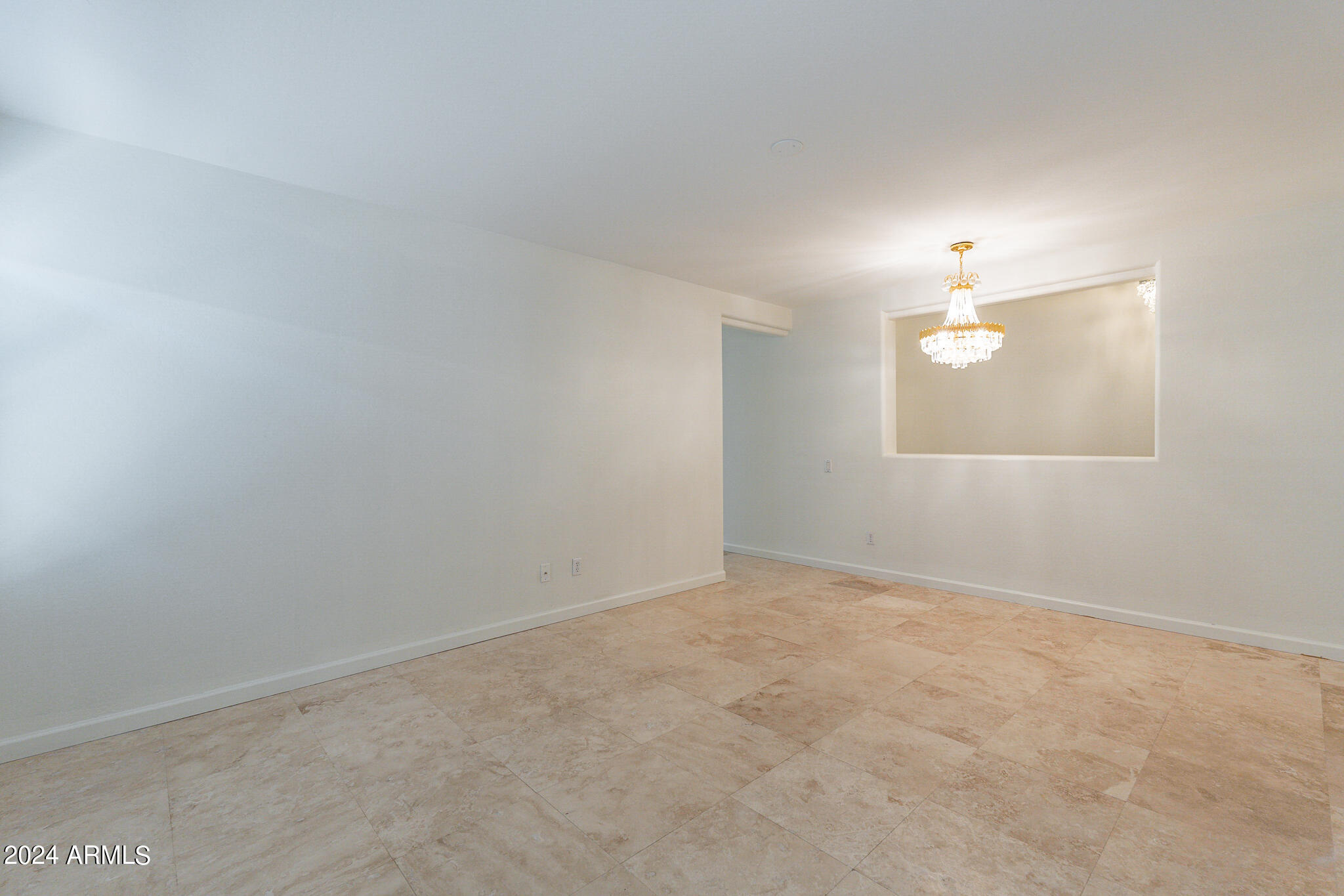 43289 W ELIZABETH Avenue