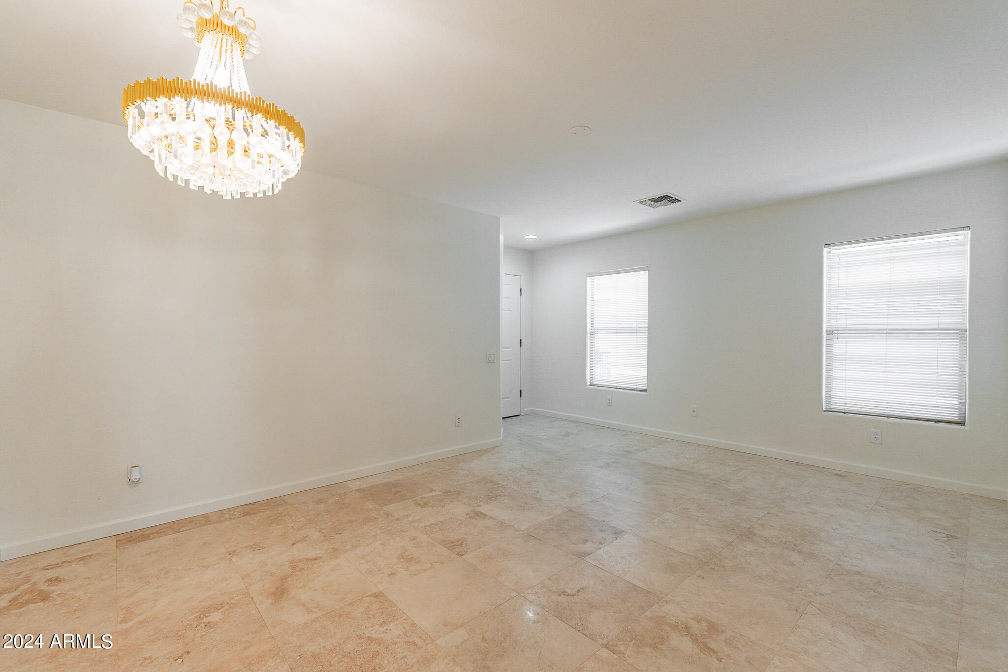 43289 W ELIZABETH Avenue