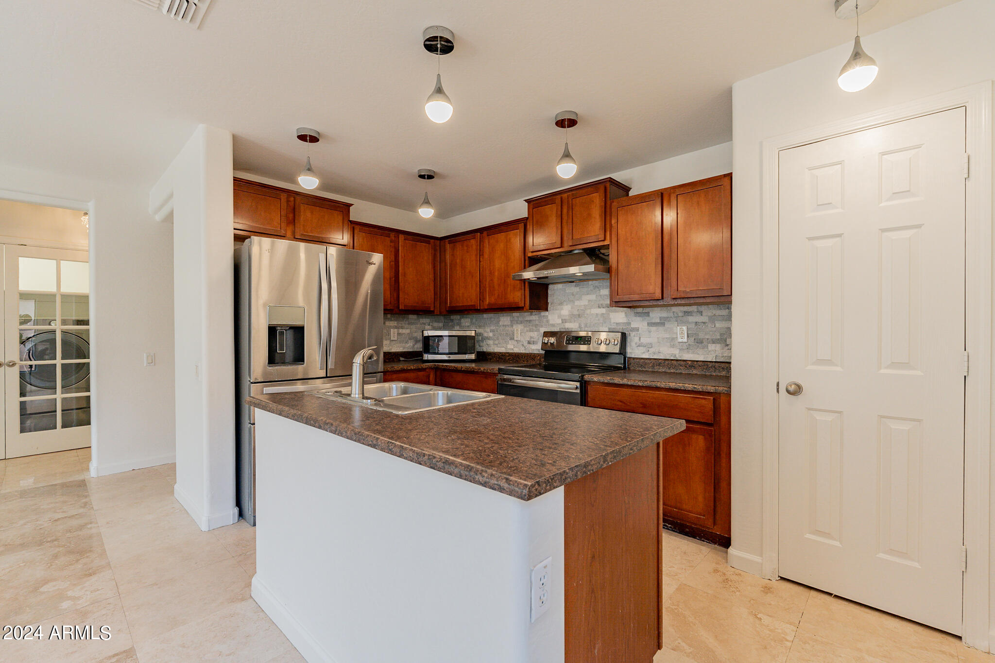 43289 W ELIZABETH Avenue