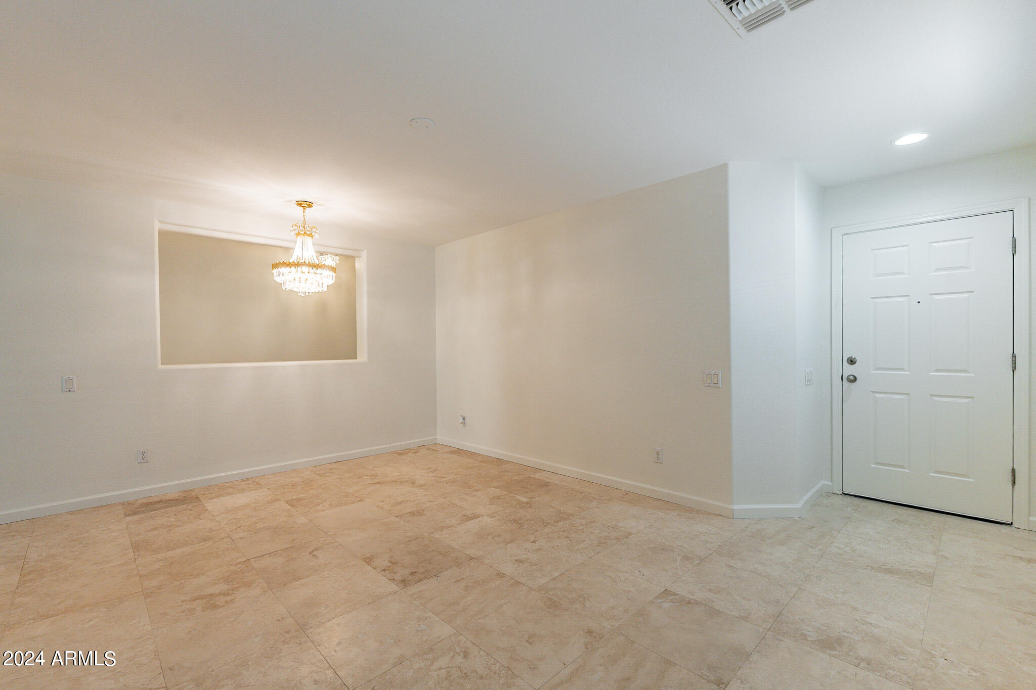 43289 W ELIZABETH Avenue