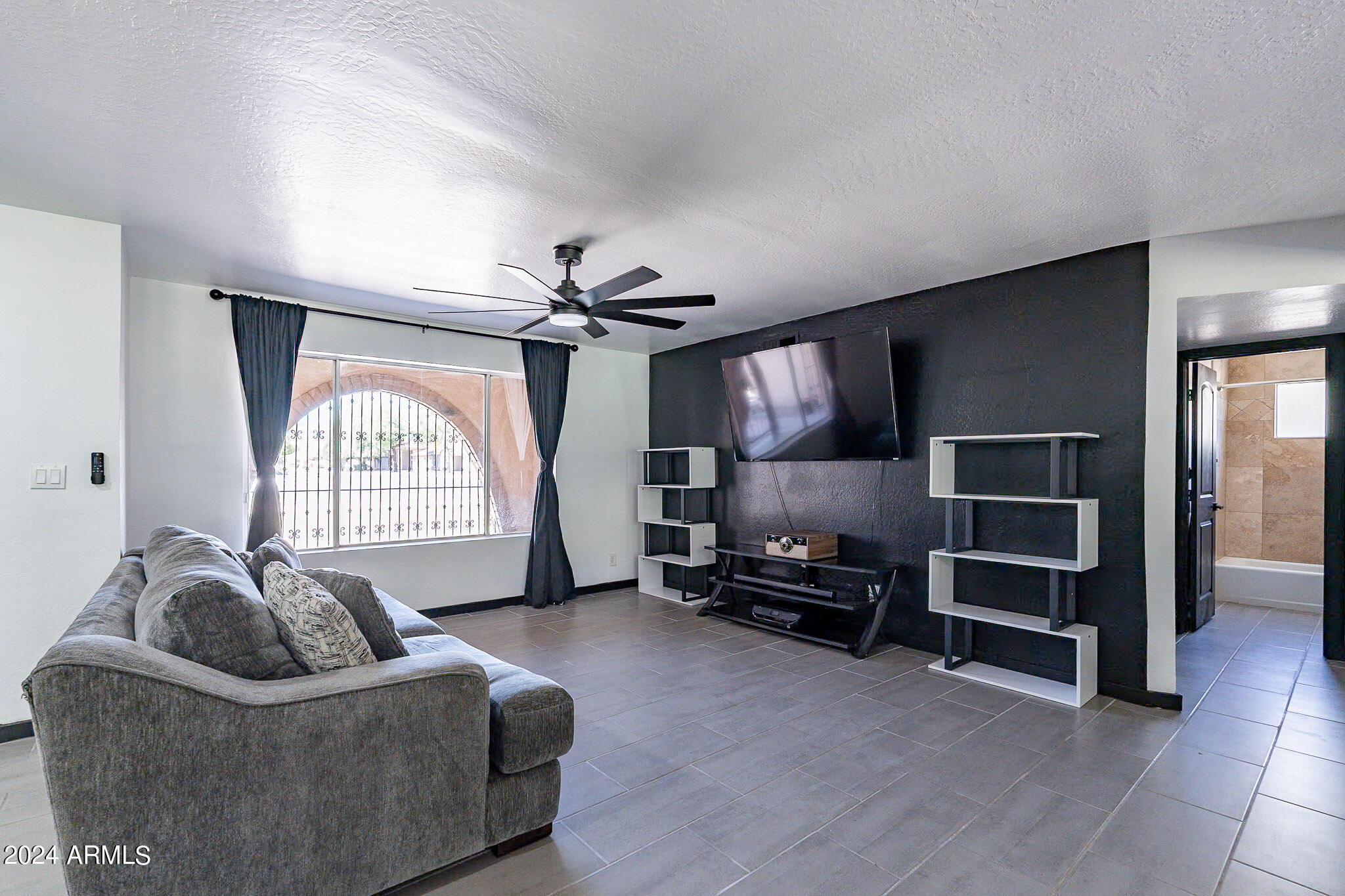 4819 W Dobbins Road
