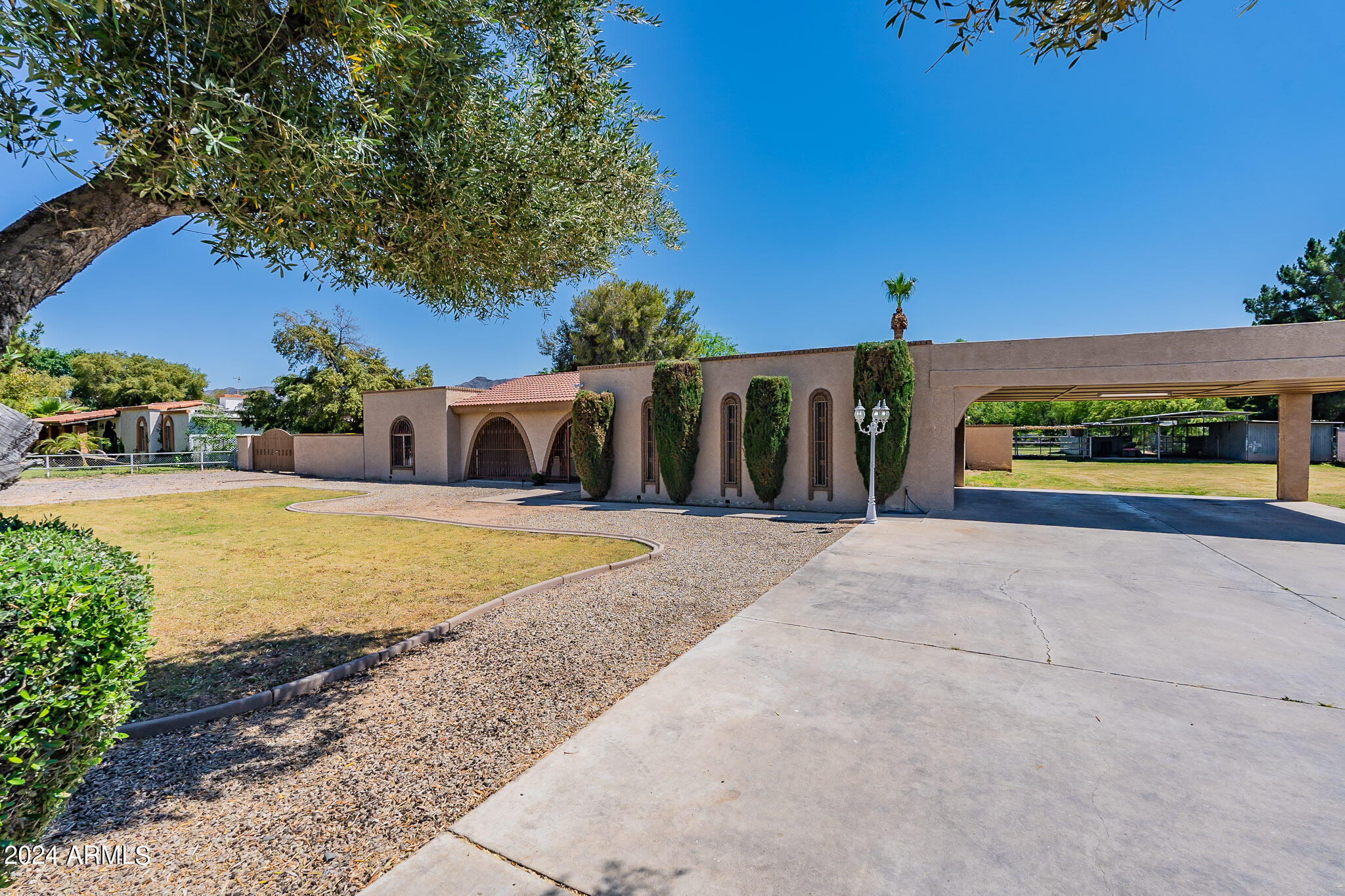 4819 W Dobbins Road