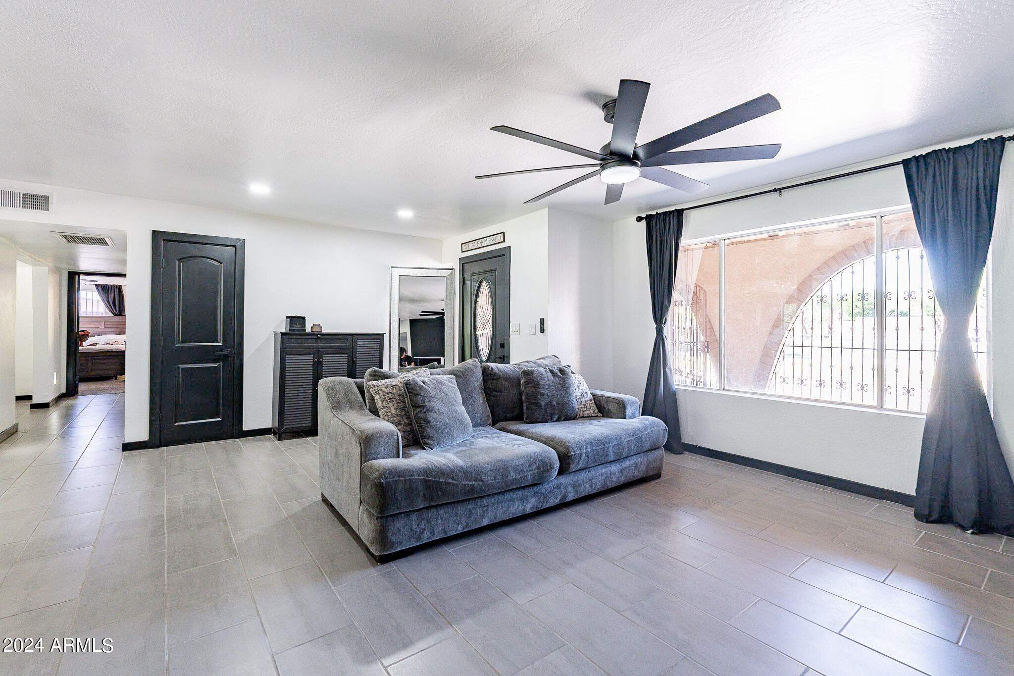 4819 W Dobbins Road