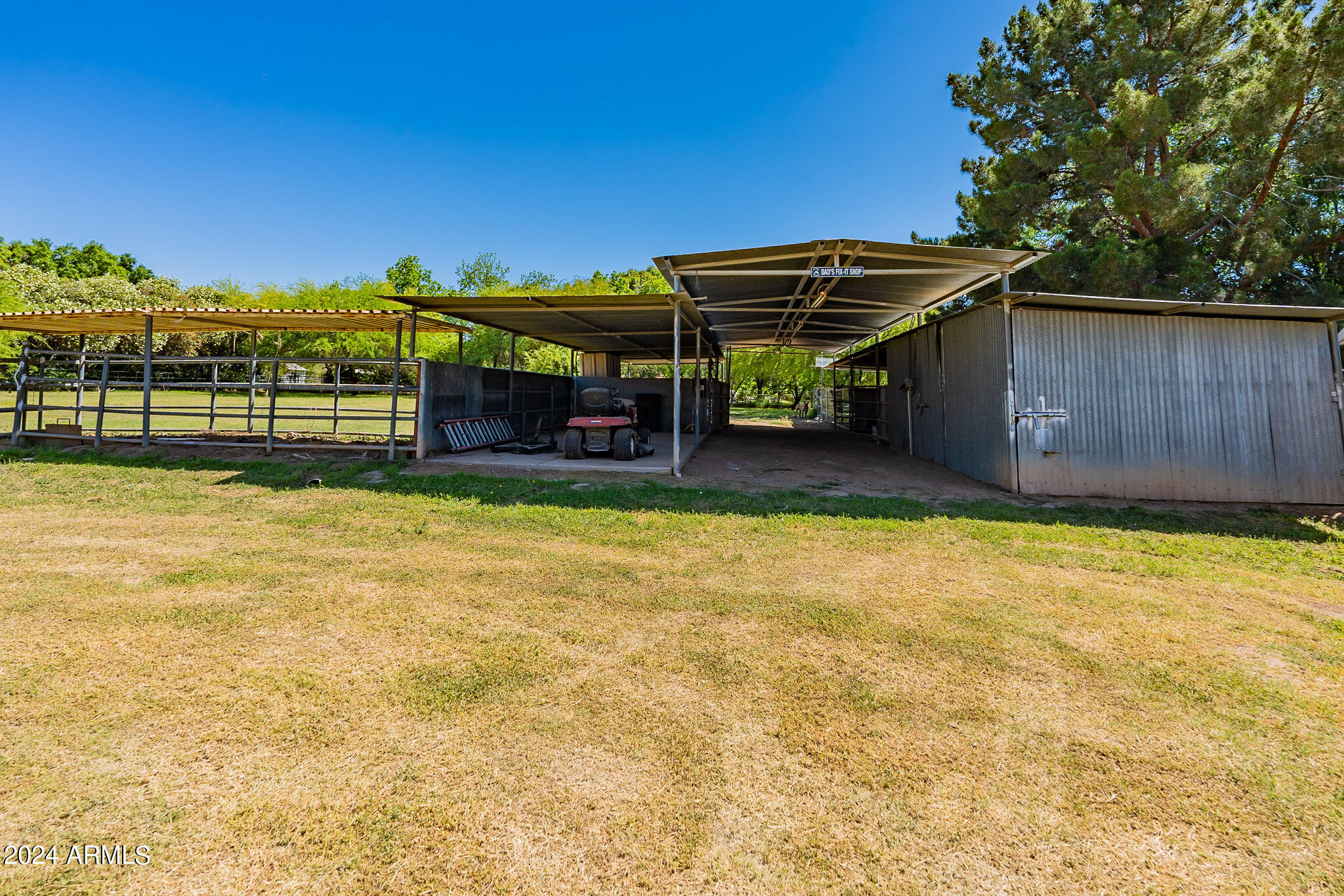 4819 W Dobbins Road