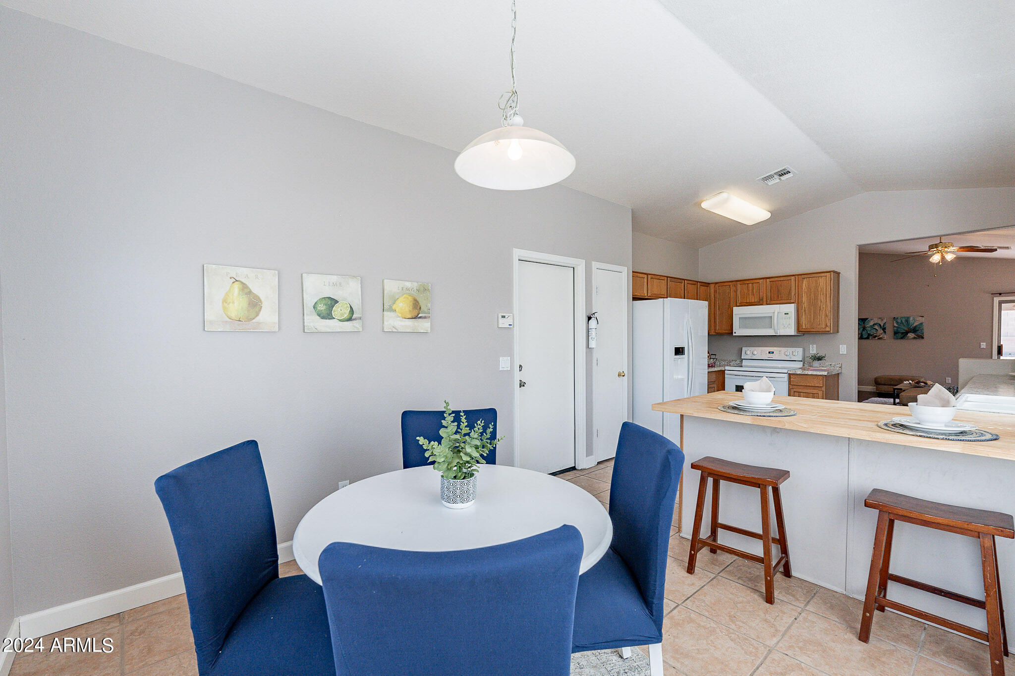 2623 E BEAUTIFUL Lane