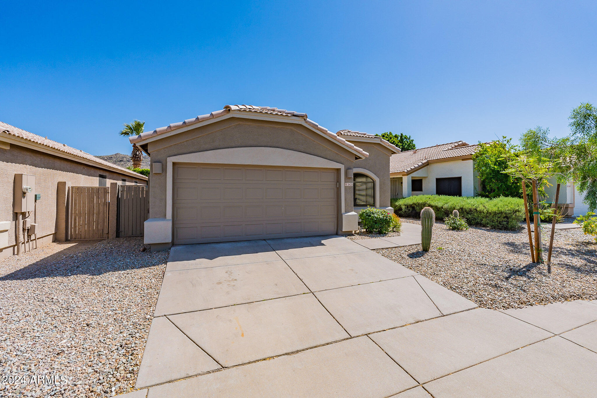 2623 E BEAUTIFUL Lane