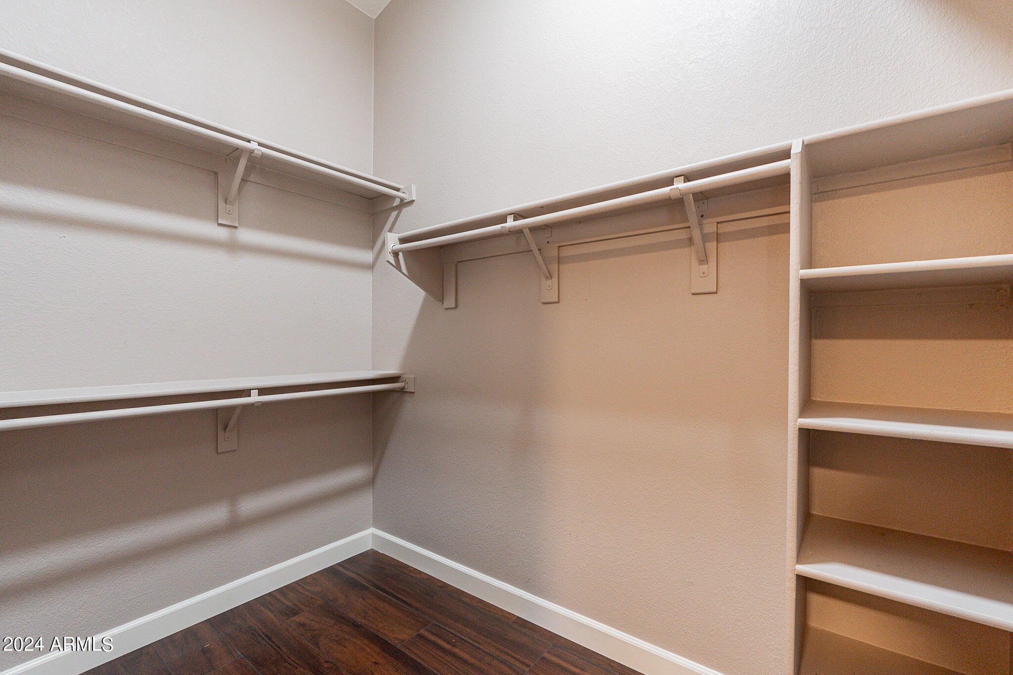 2623 E BEAUTIFUL Lane