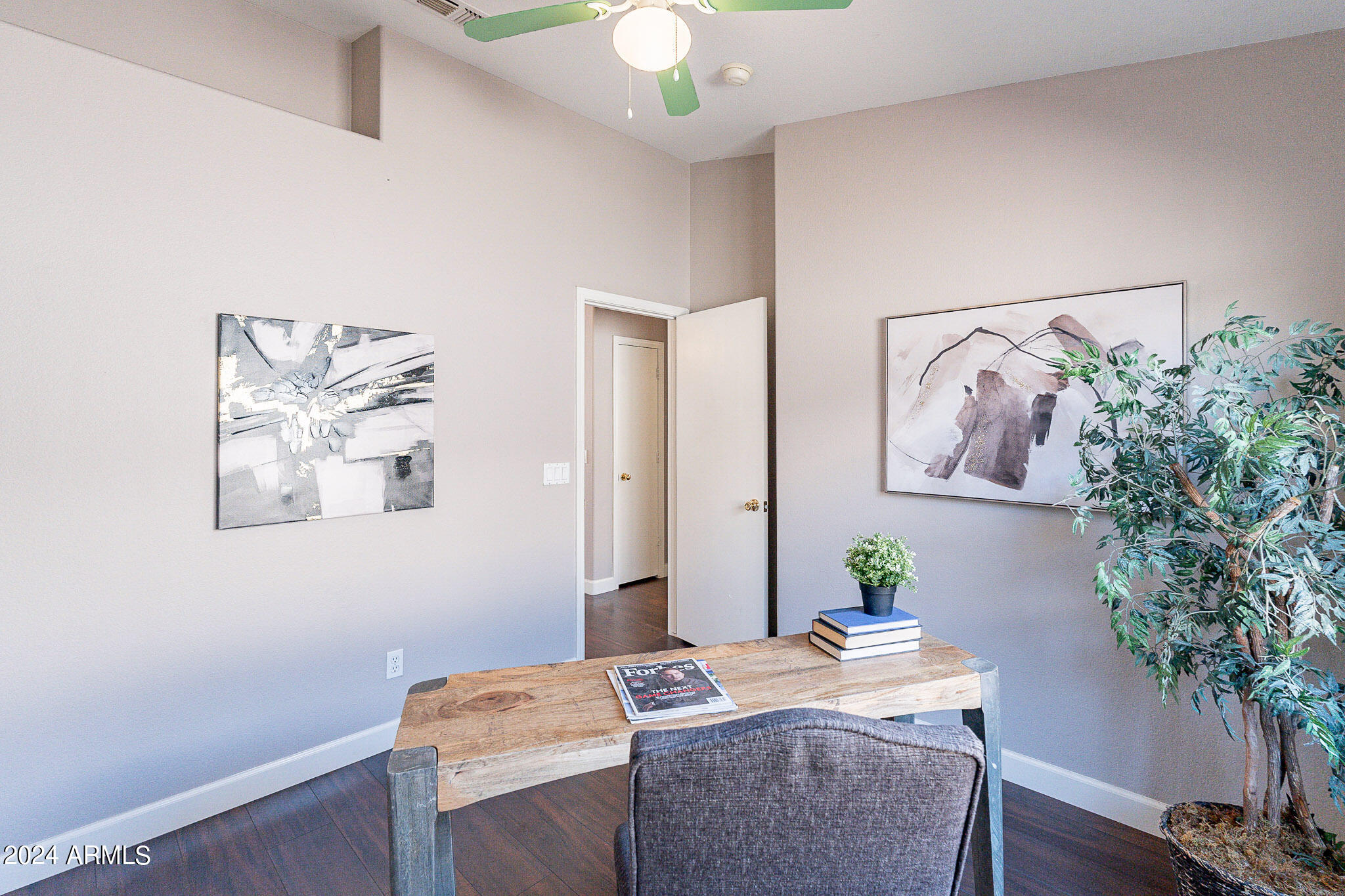 2623 E BEAUTIFUL Lane