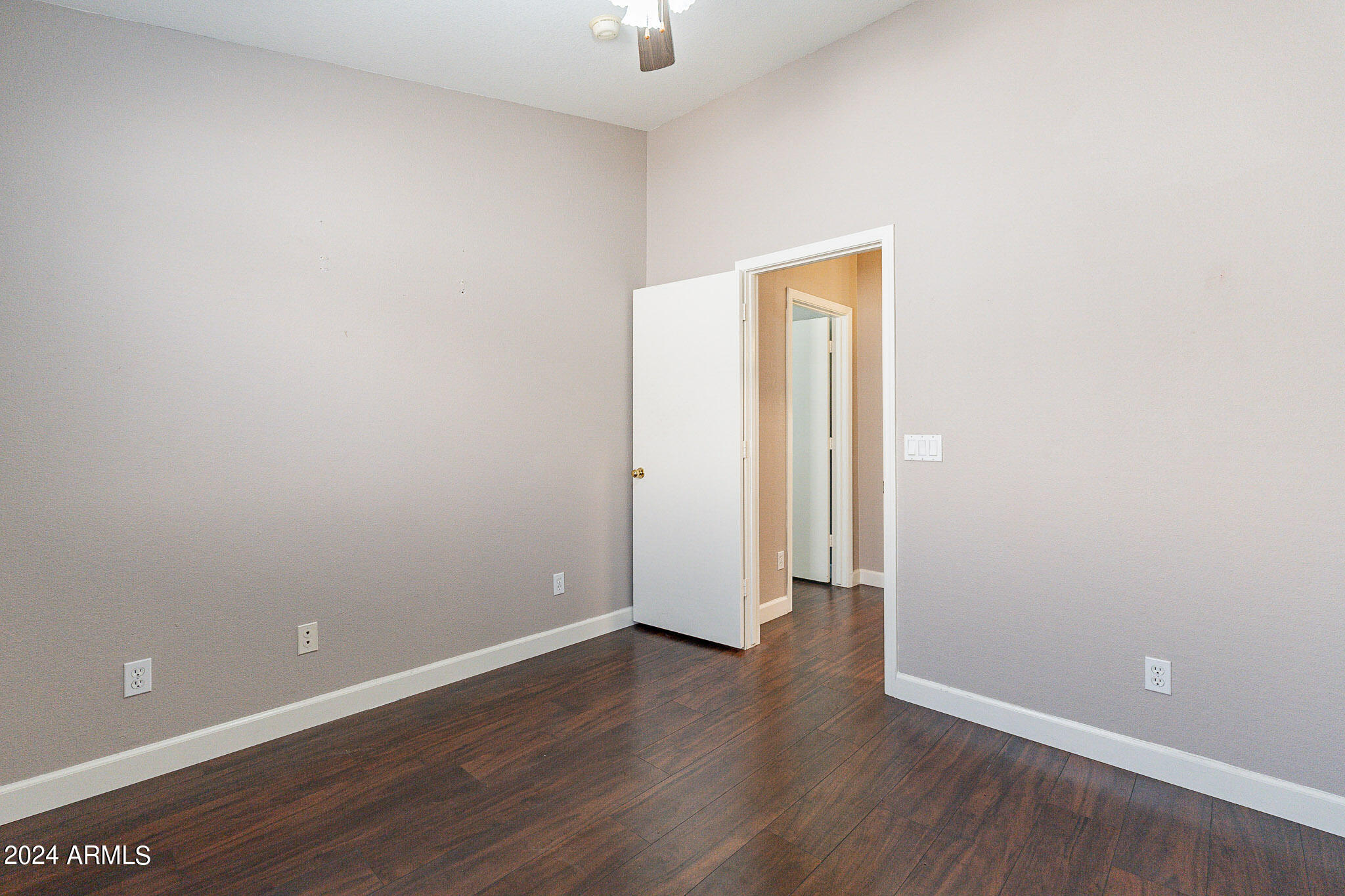 2623 E BEAUTIFUL Lane