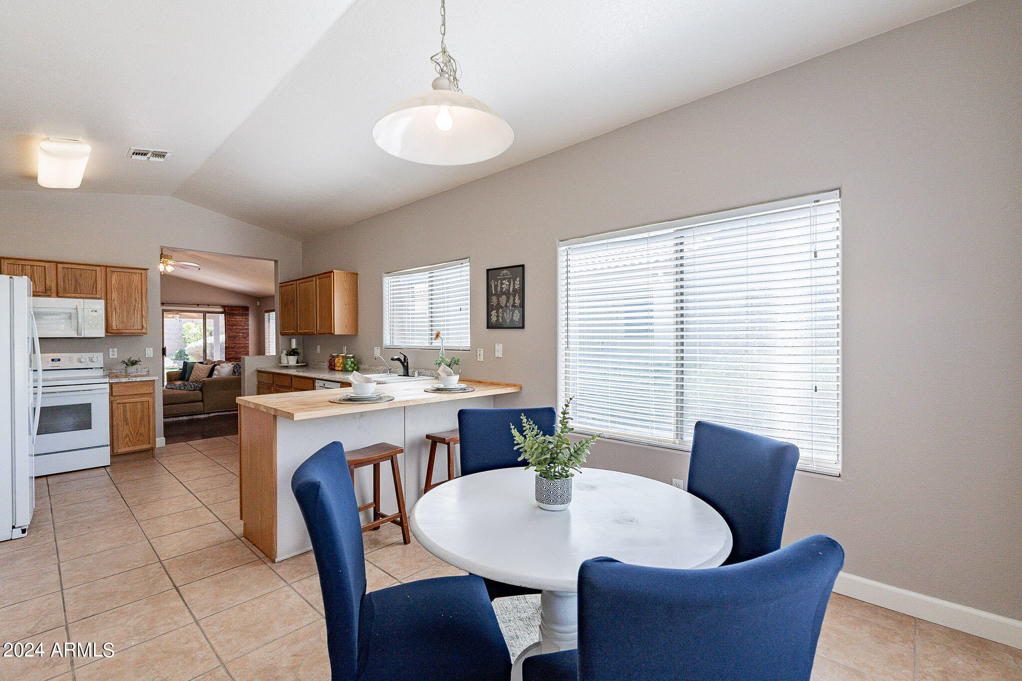 2623 E BEAUTIFUL Lane