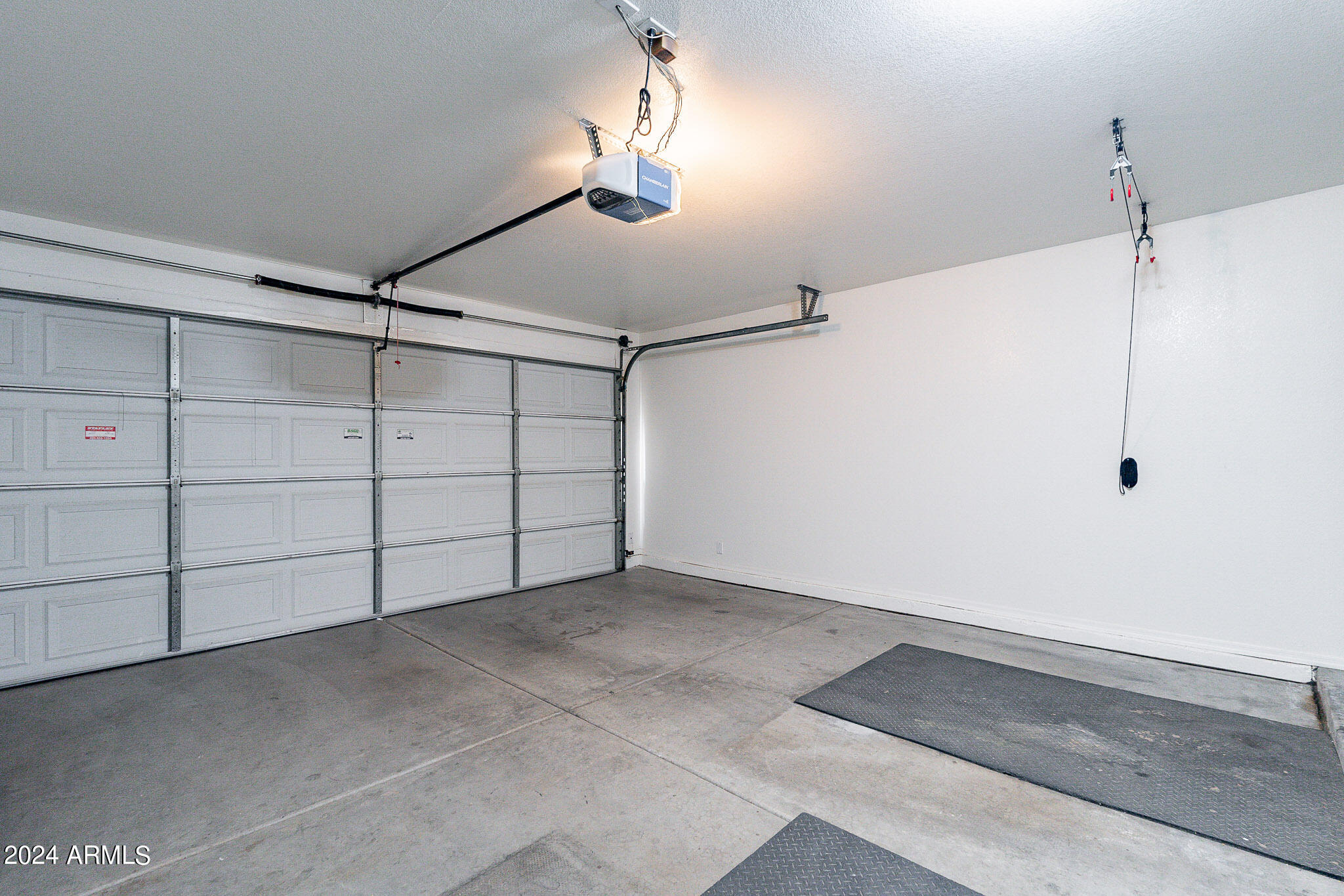 2623 E BEAUTIFUL Lane