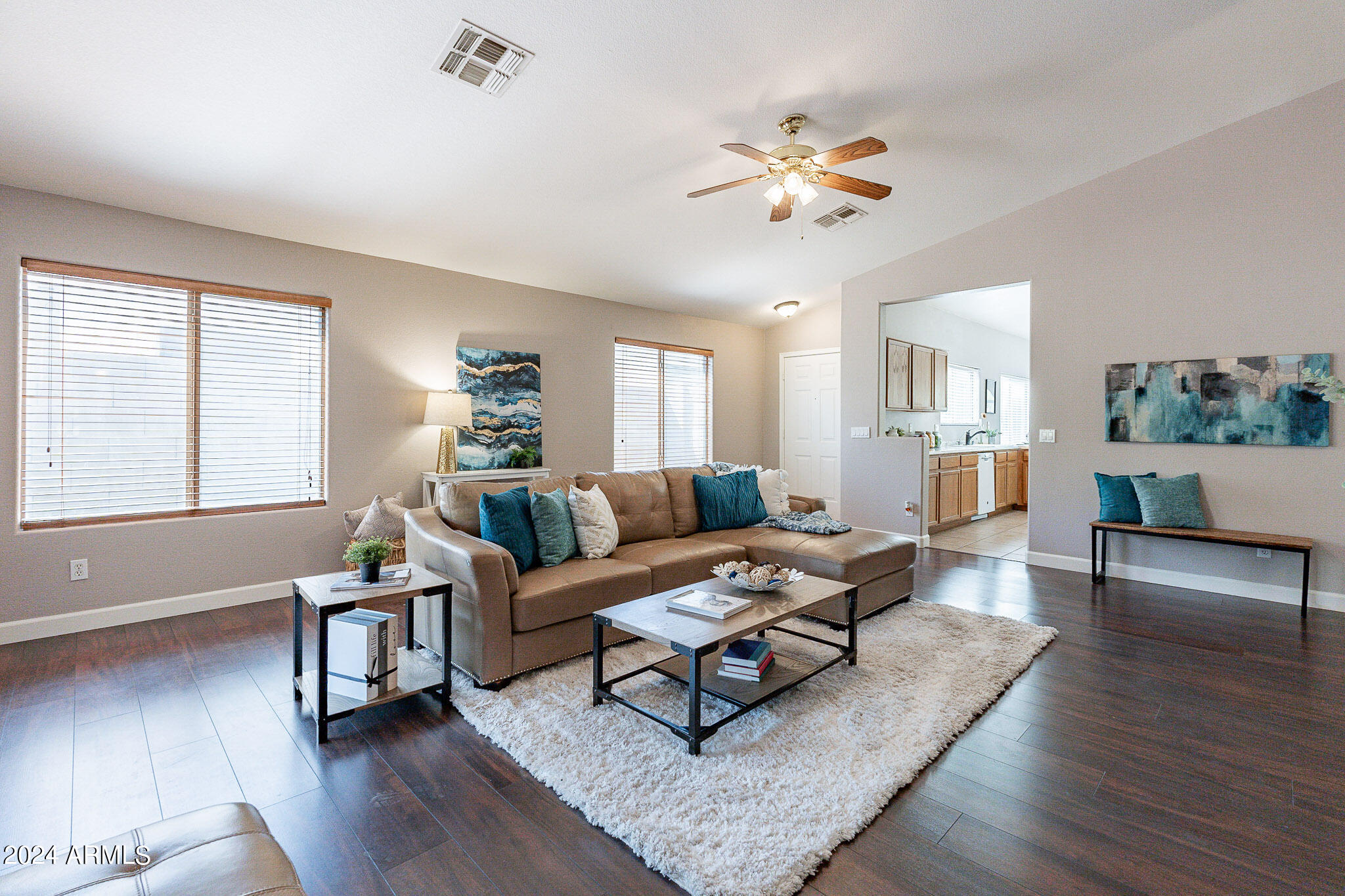 2623 E BEAUTIFUL Lane