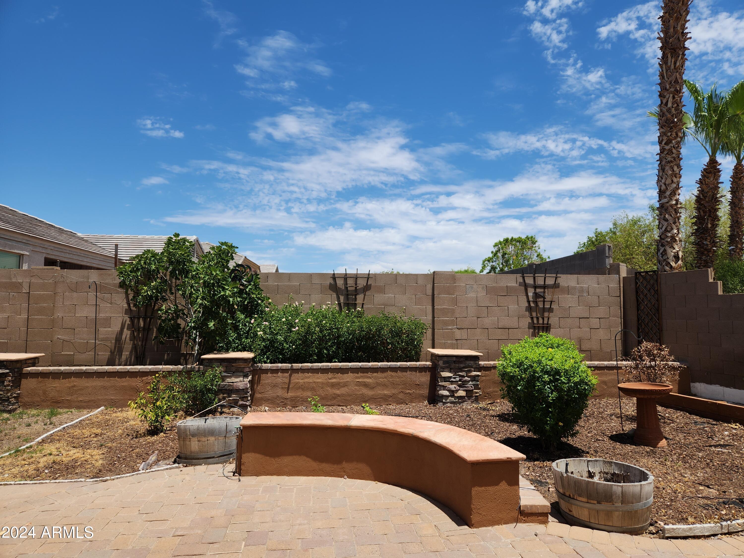 30392 W Whitton Avenue