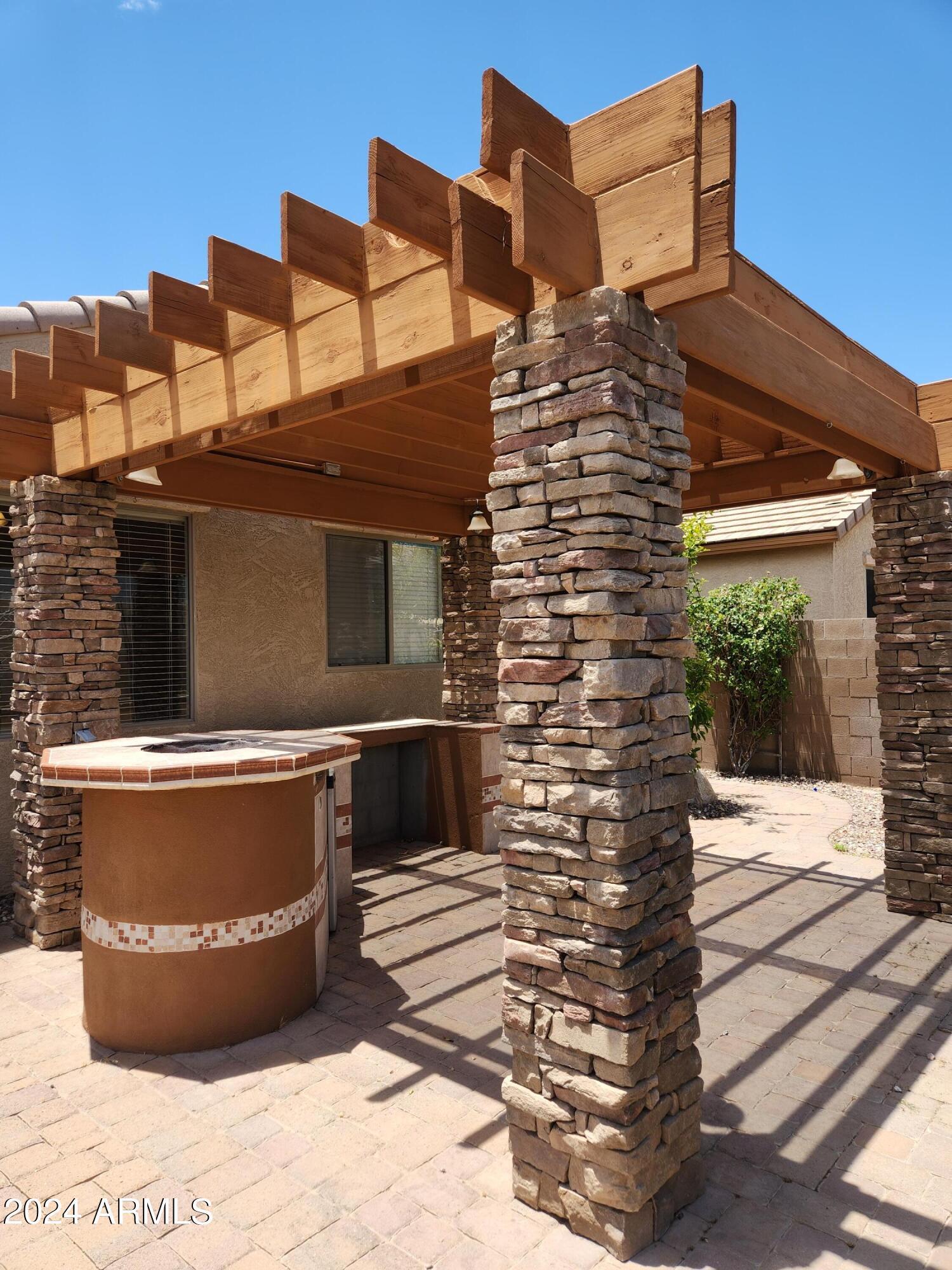 30392 W Whitton Avenue