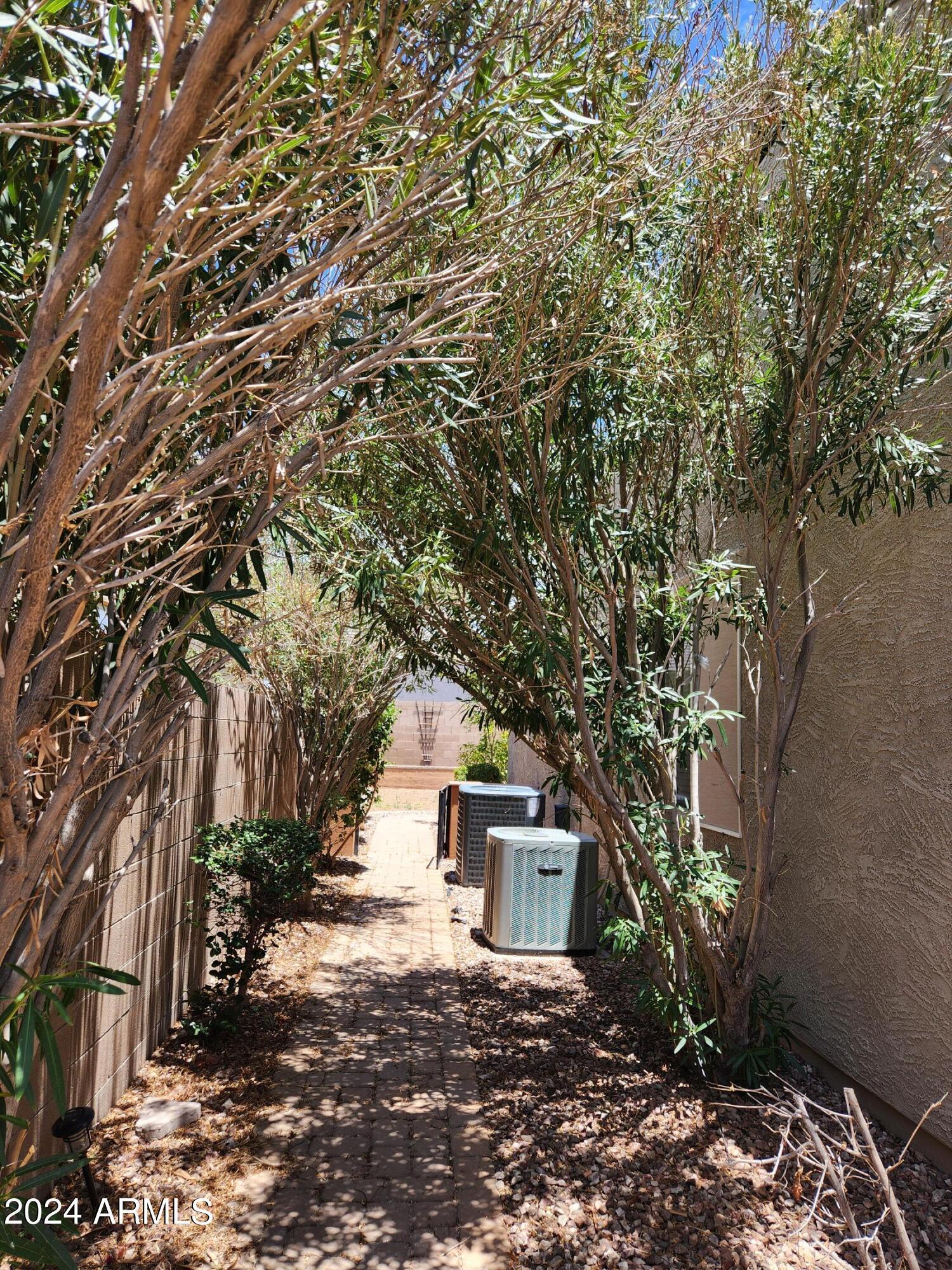 30392 W Whitton Avenue