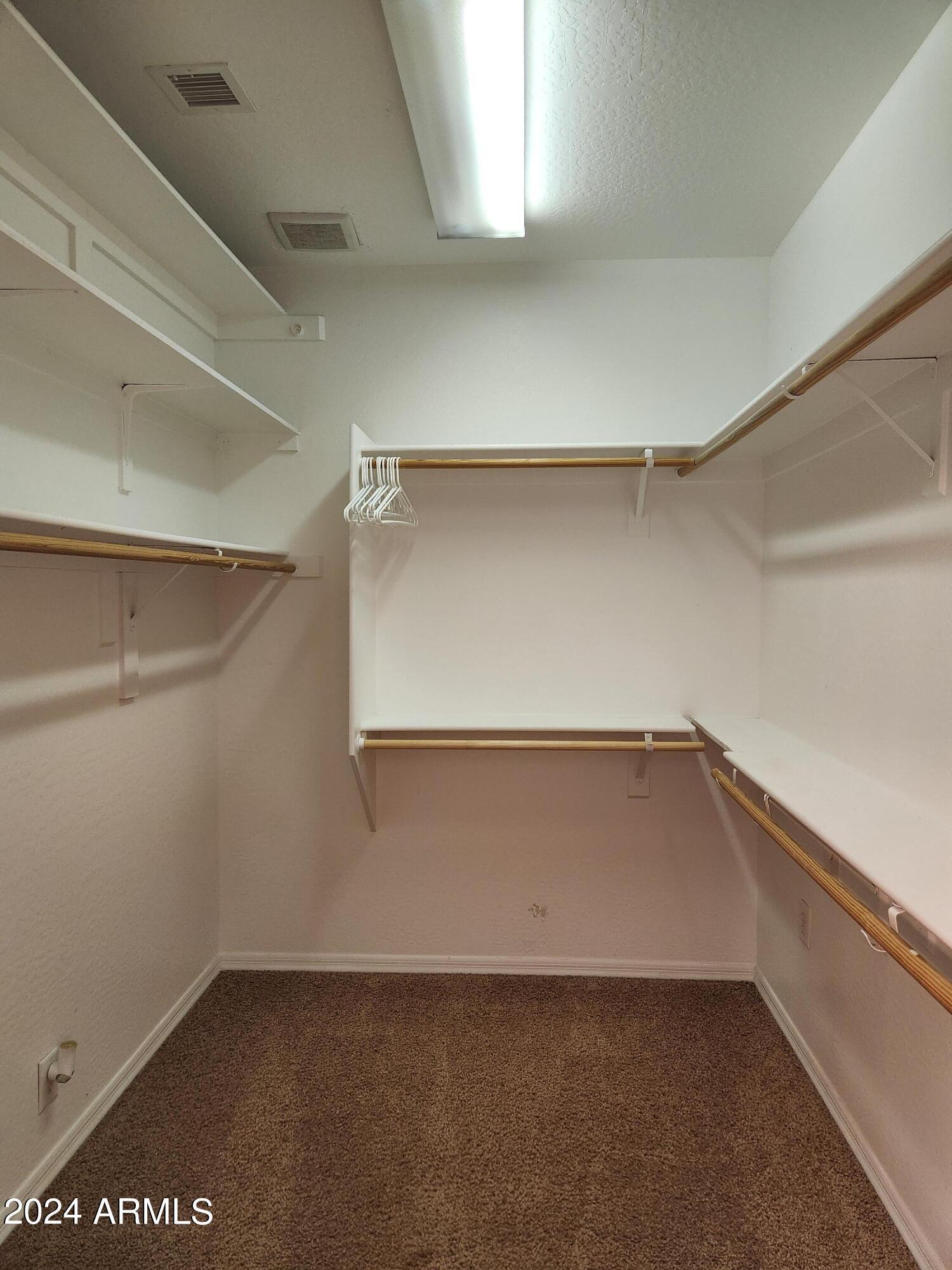 30392 W Whitton Avenue