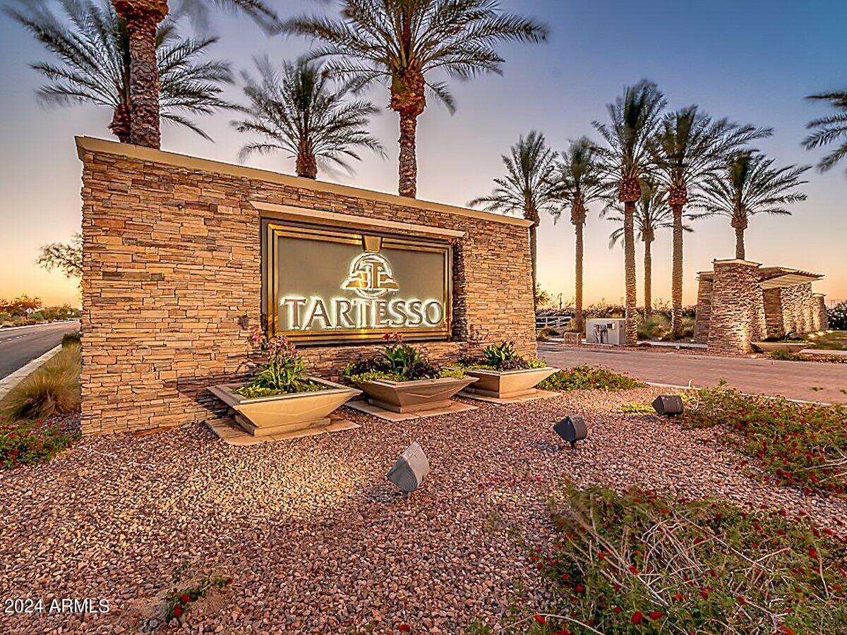 30257 W Catalina Drive