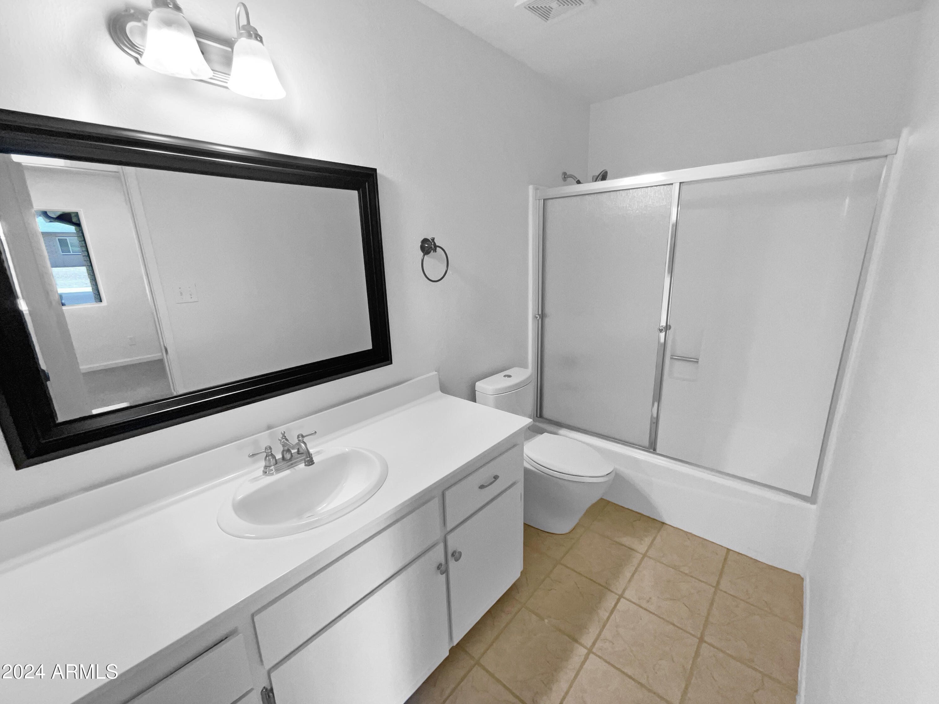 12215 S MANDAN Street