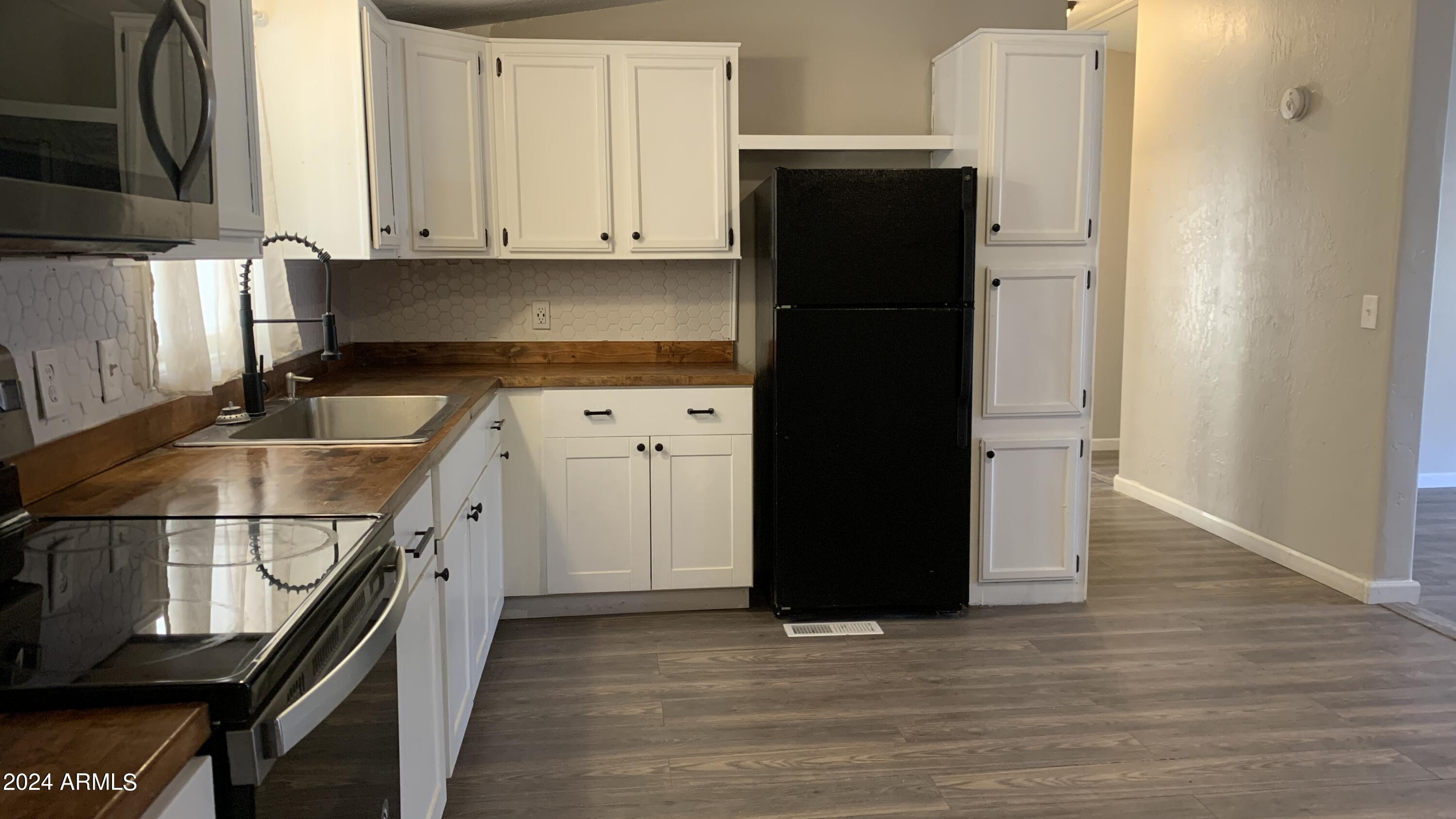 1955 E Grovers Avenue # 4