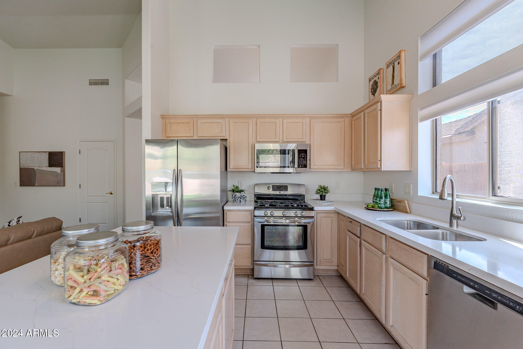 3464 N Stone Gully --