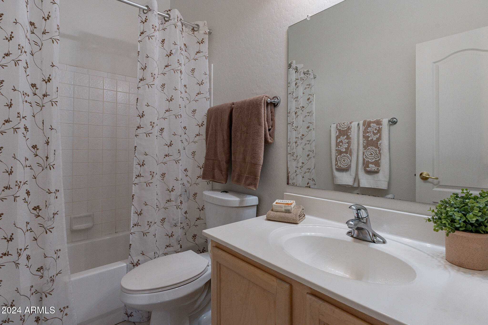 3464 N Stone Gully --