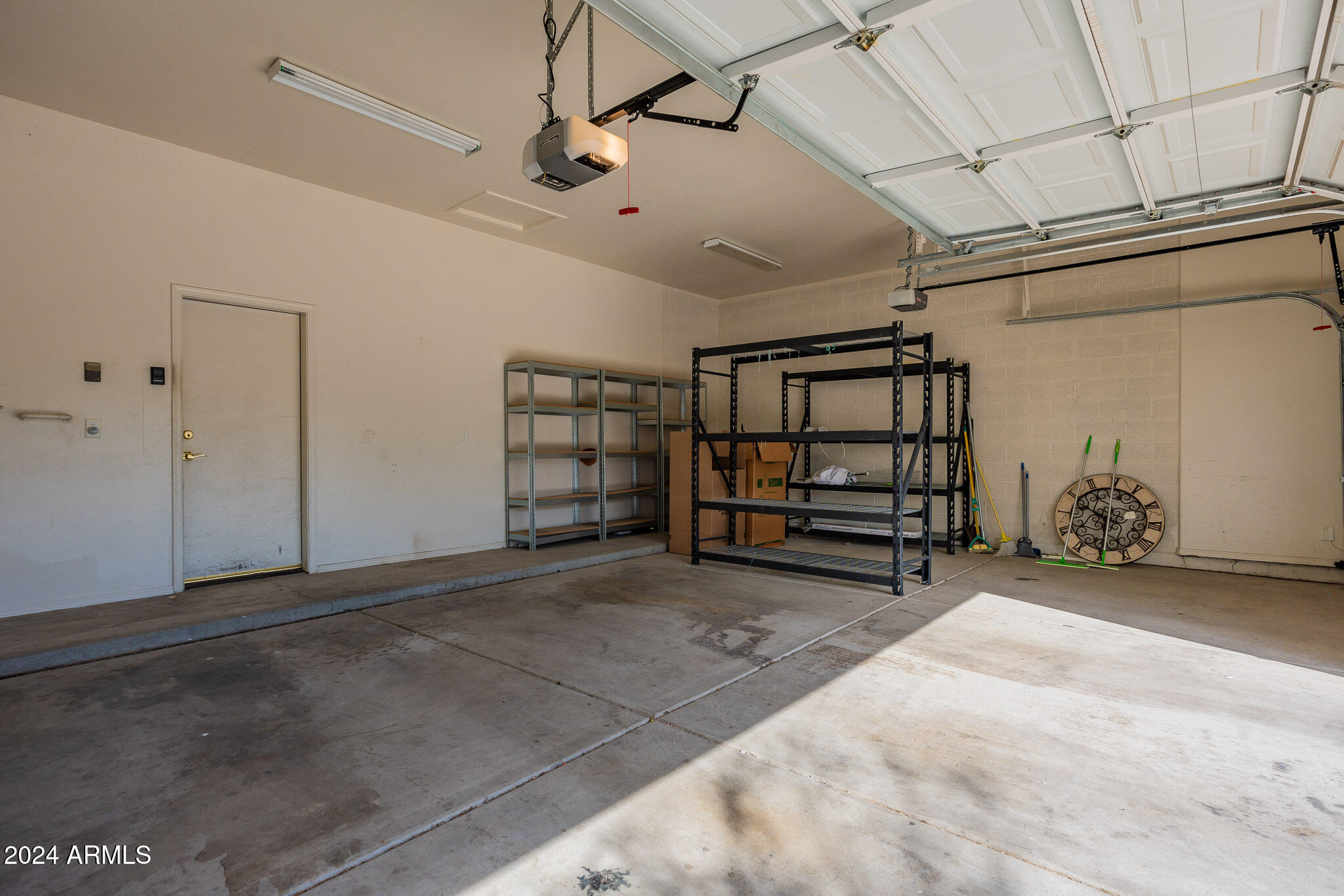 3464 N Stone Gully --