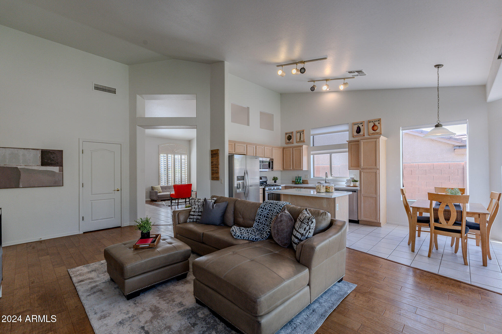 3464 N Stone Gully --