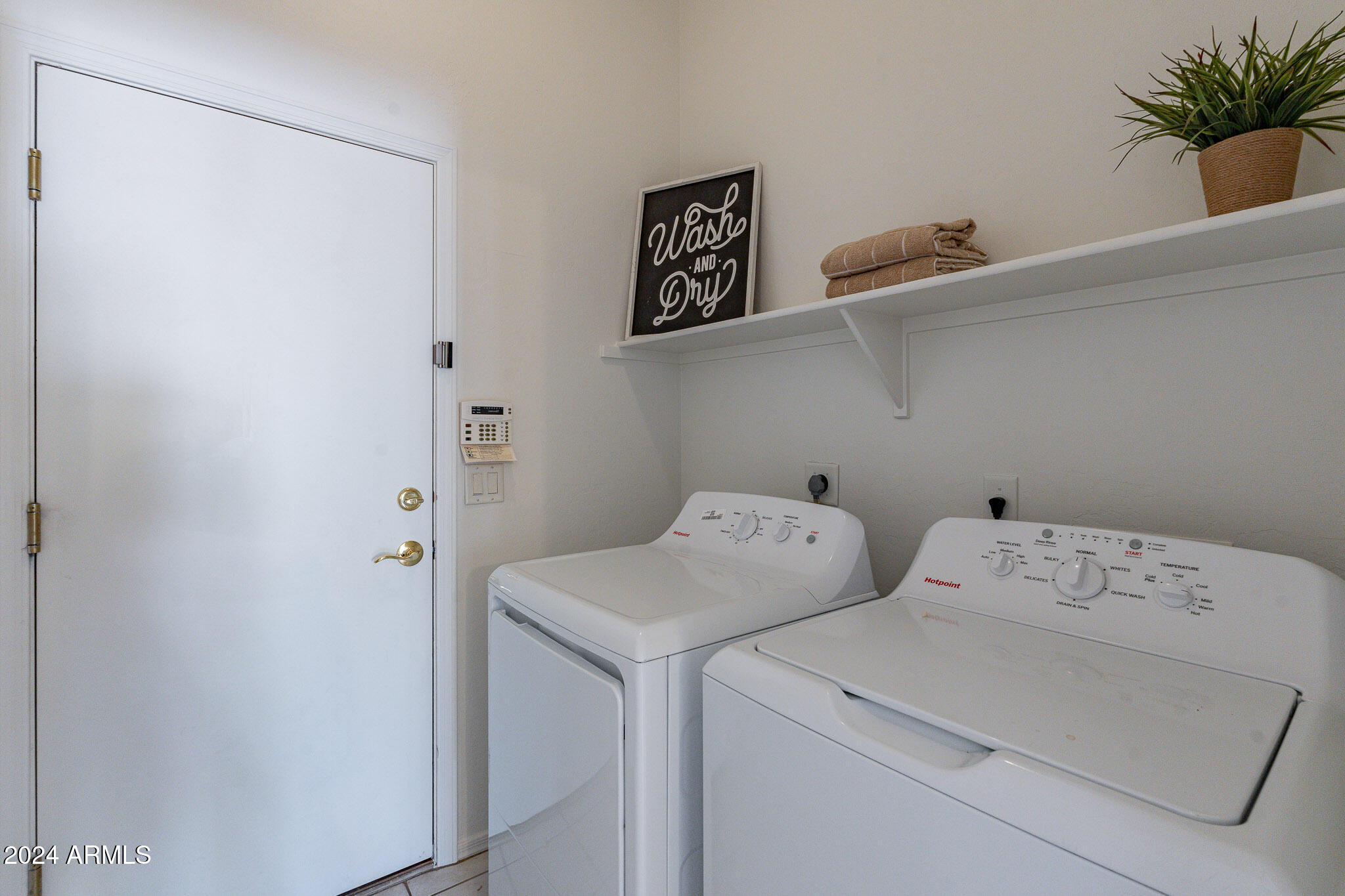 3464 N Stone Gully --