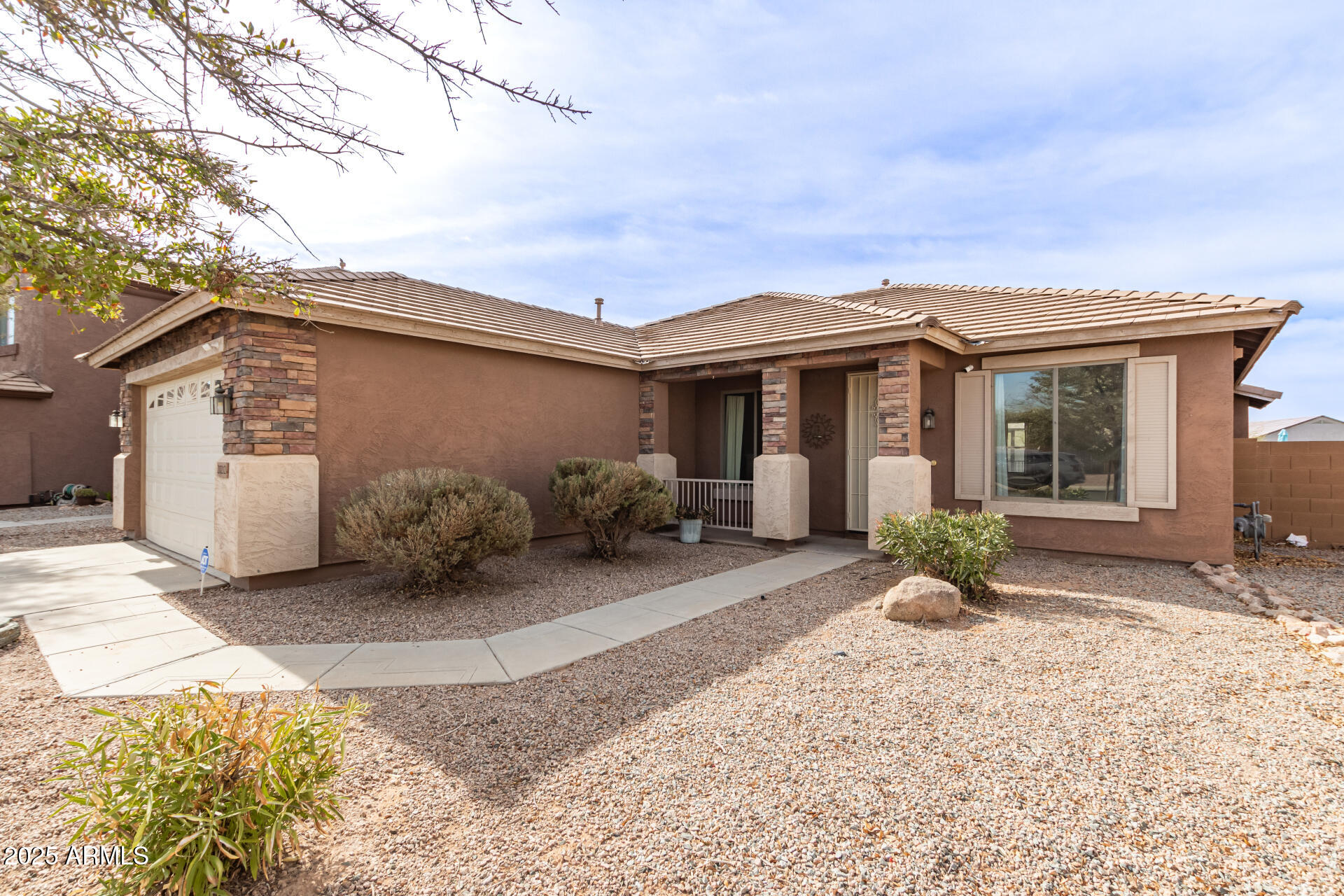 20212 N VALENCIA Drive