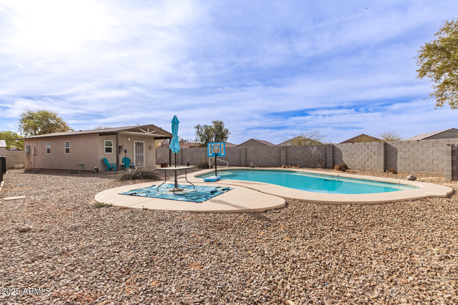 20212 N VALENCIA Drive