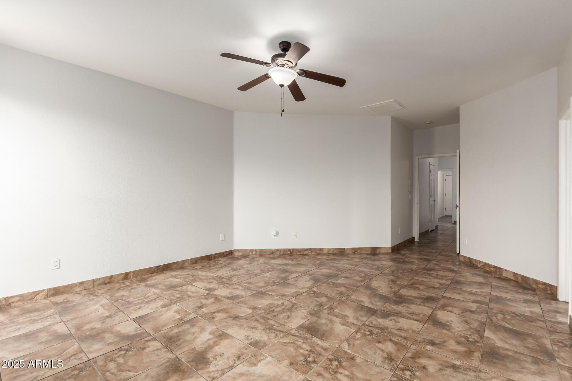 20212 N VALENCIA Drive