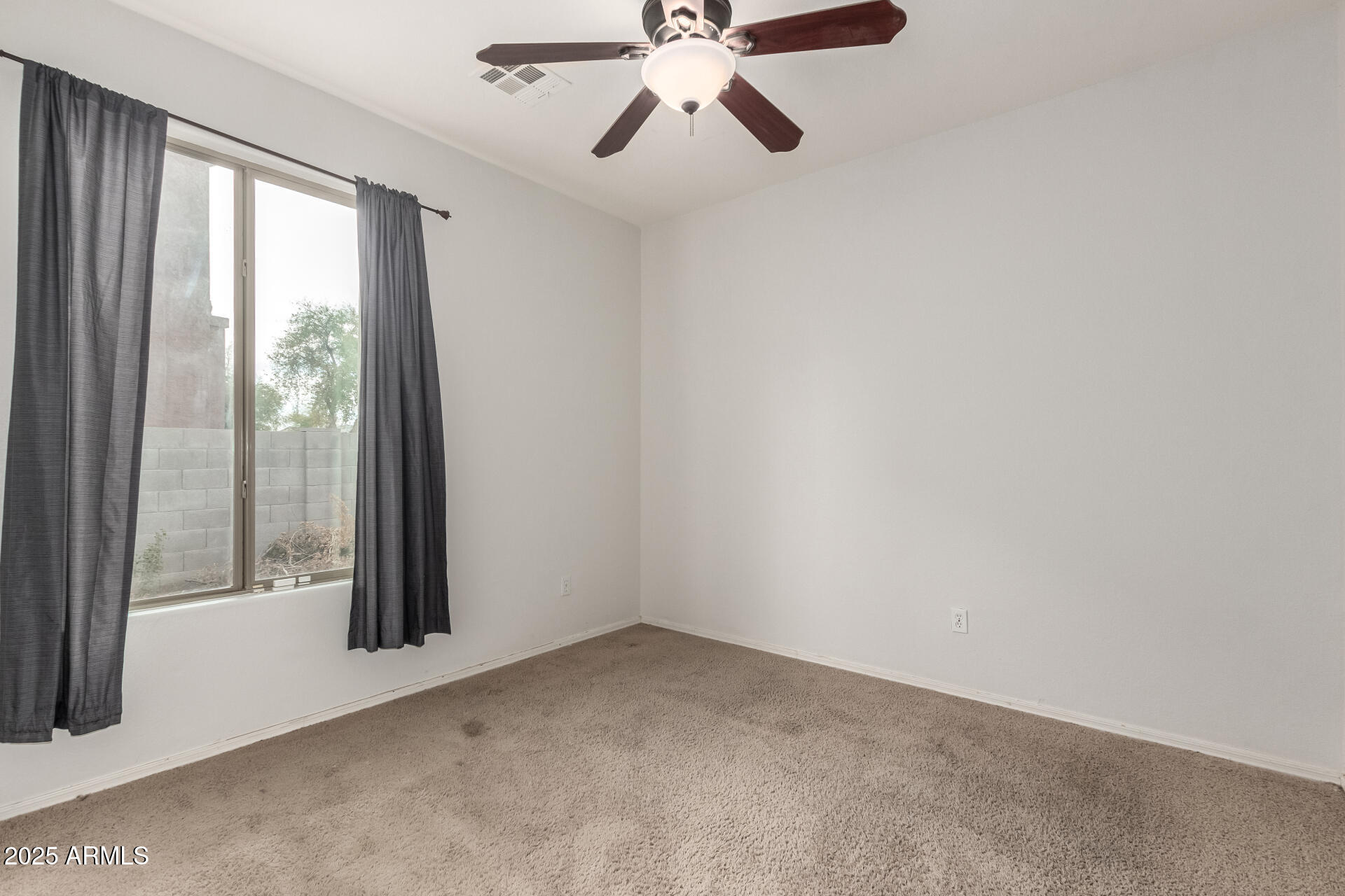 20212 N VALENCIA Drive