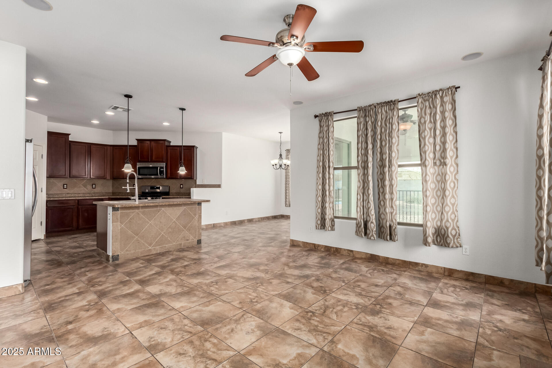 20212 N VALENCIA Drive