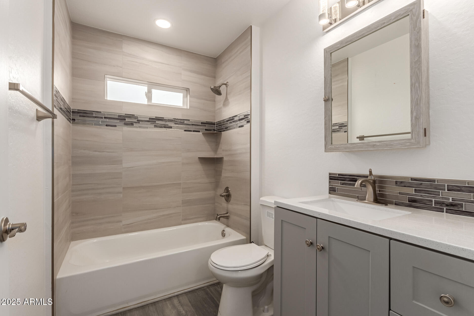 20212 N VALENCIA Drive