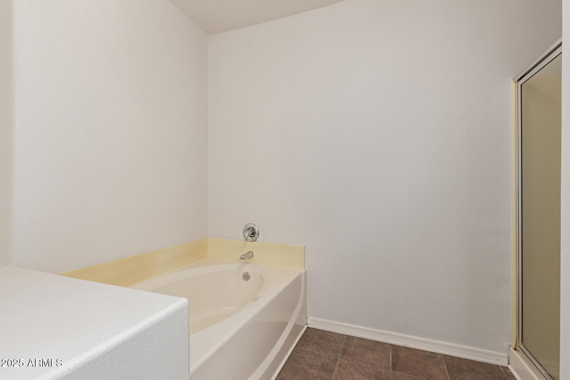 20212 N VALENCIA Drive