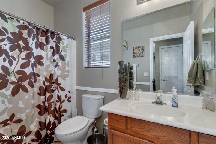 201 W BEECHNUT Place