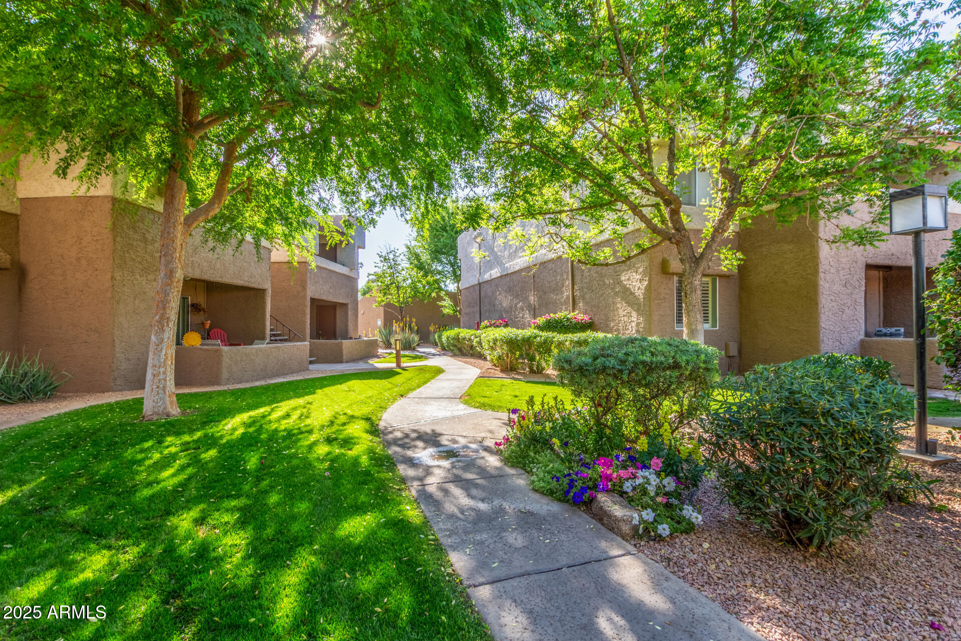 4554 E PARADISE VILLAGE Parkway N, 115