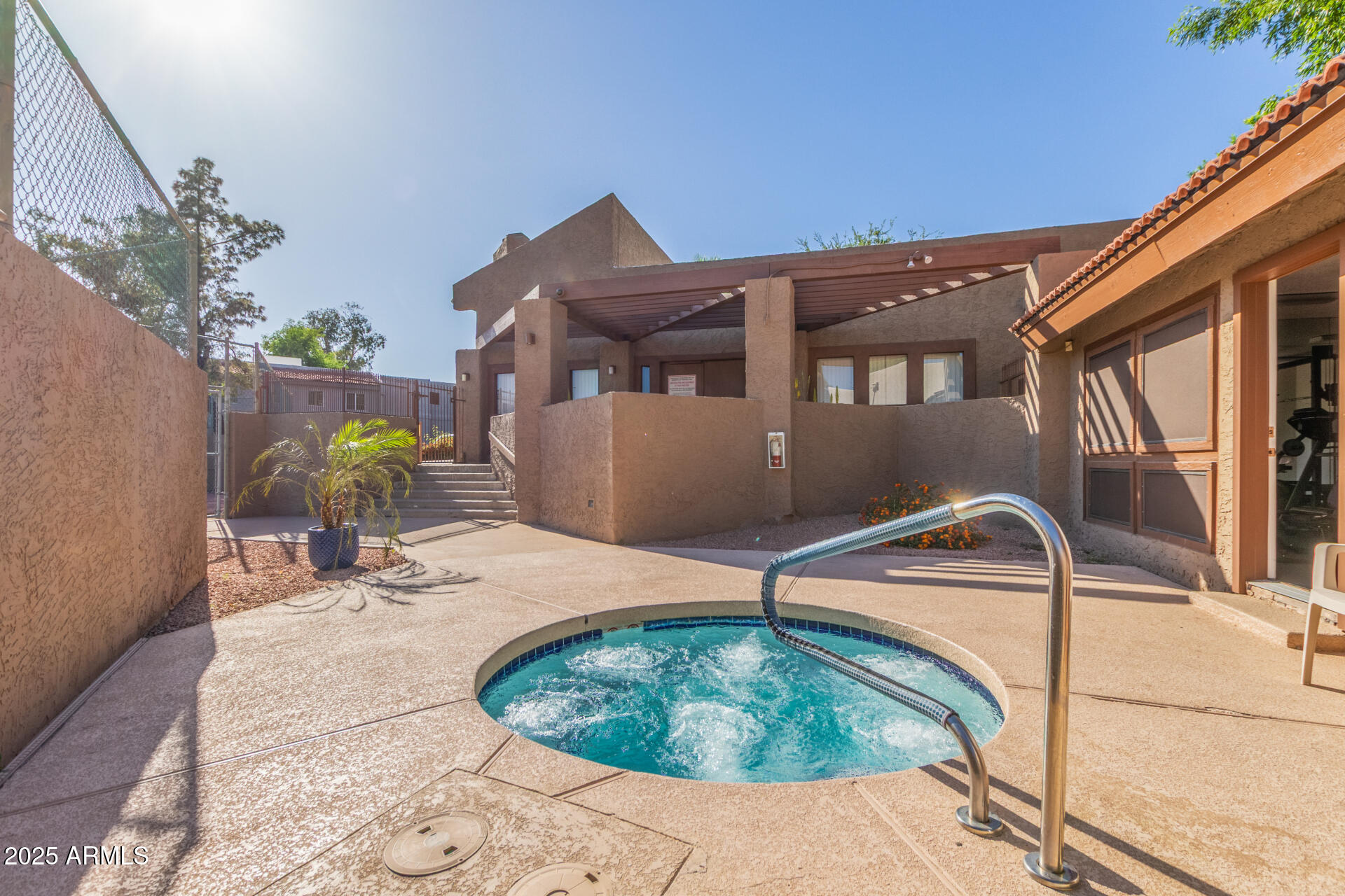 4554 E PARADISE VILLAGE Parkway N, 115