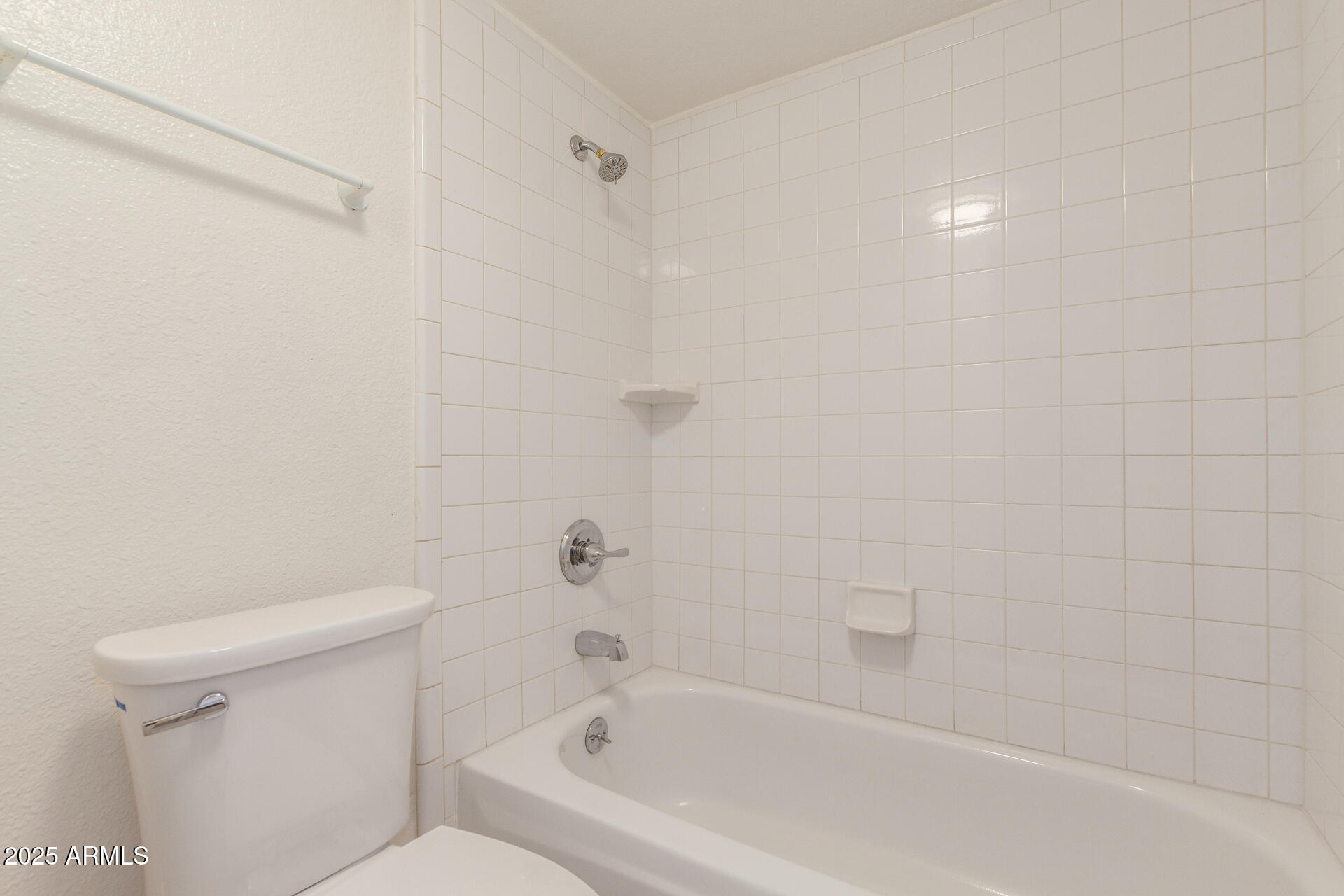 4554 E PARADISE VILLAGE Parkway N, 115