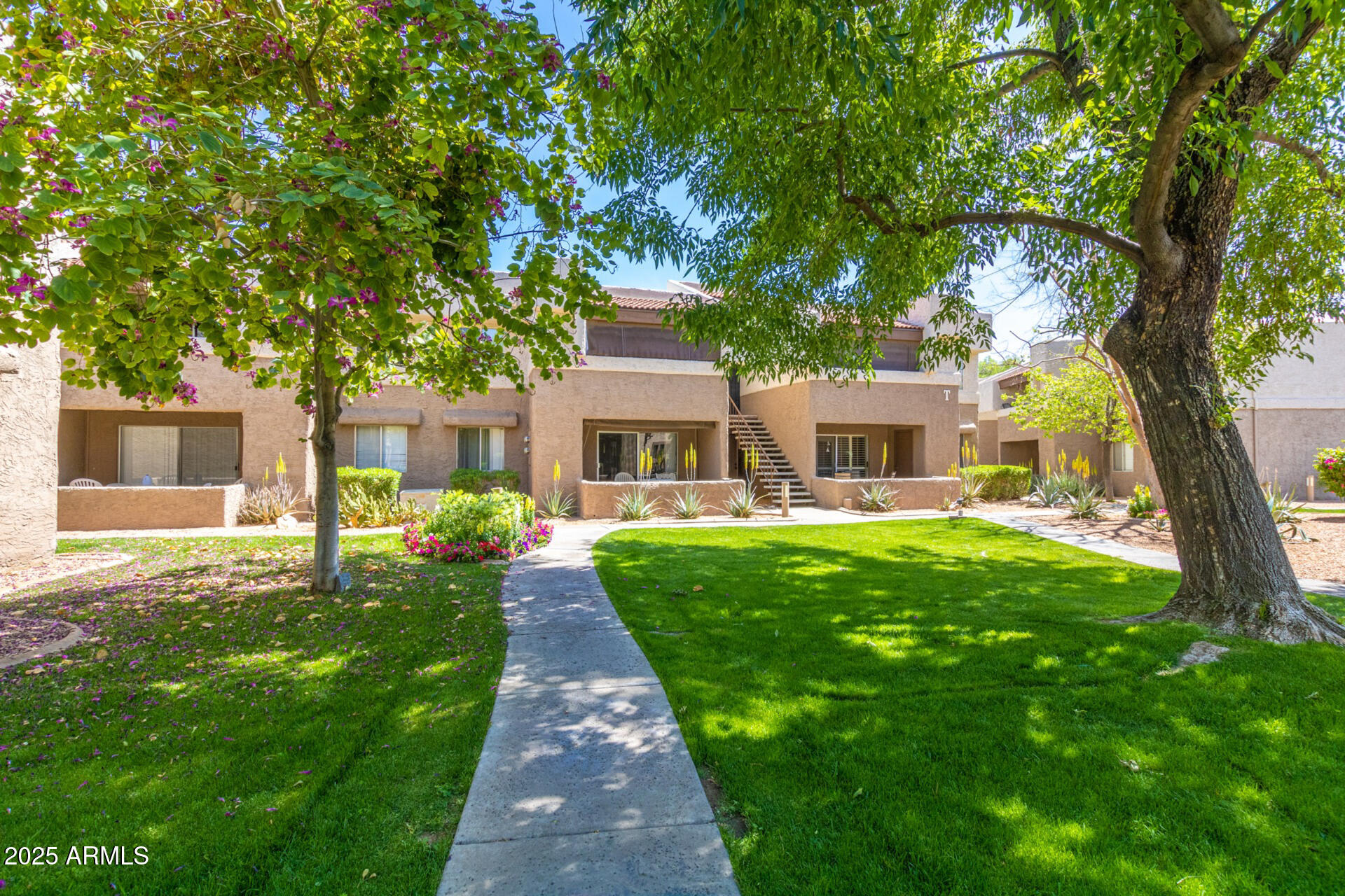 4554 E PARADISE VILLAGE Parkway N, 115