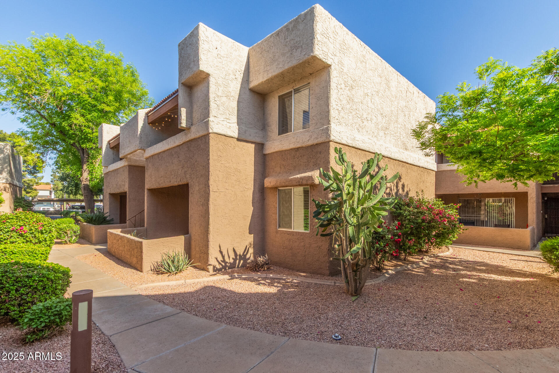 4554 E PARADISE VILLAGE Parkway N, 115