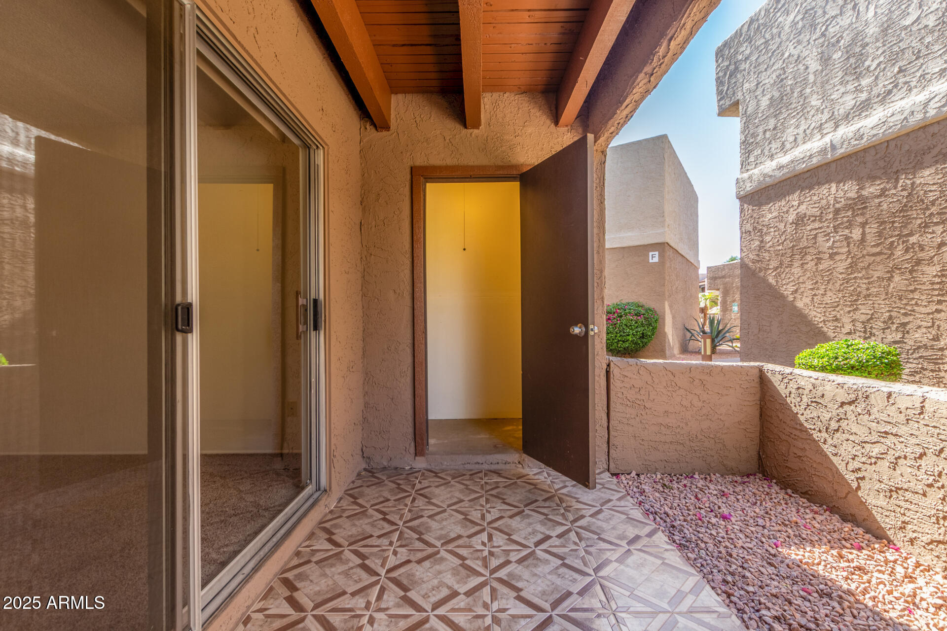 4554 E PARADISE VILLAGE Parkway N, 115