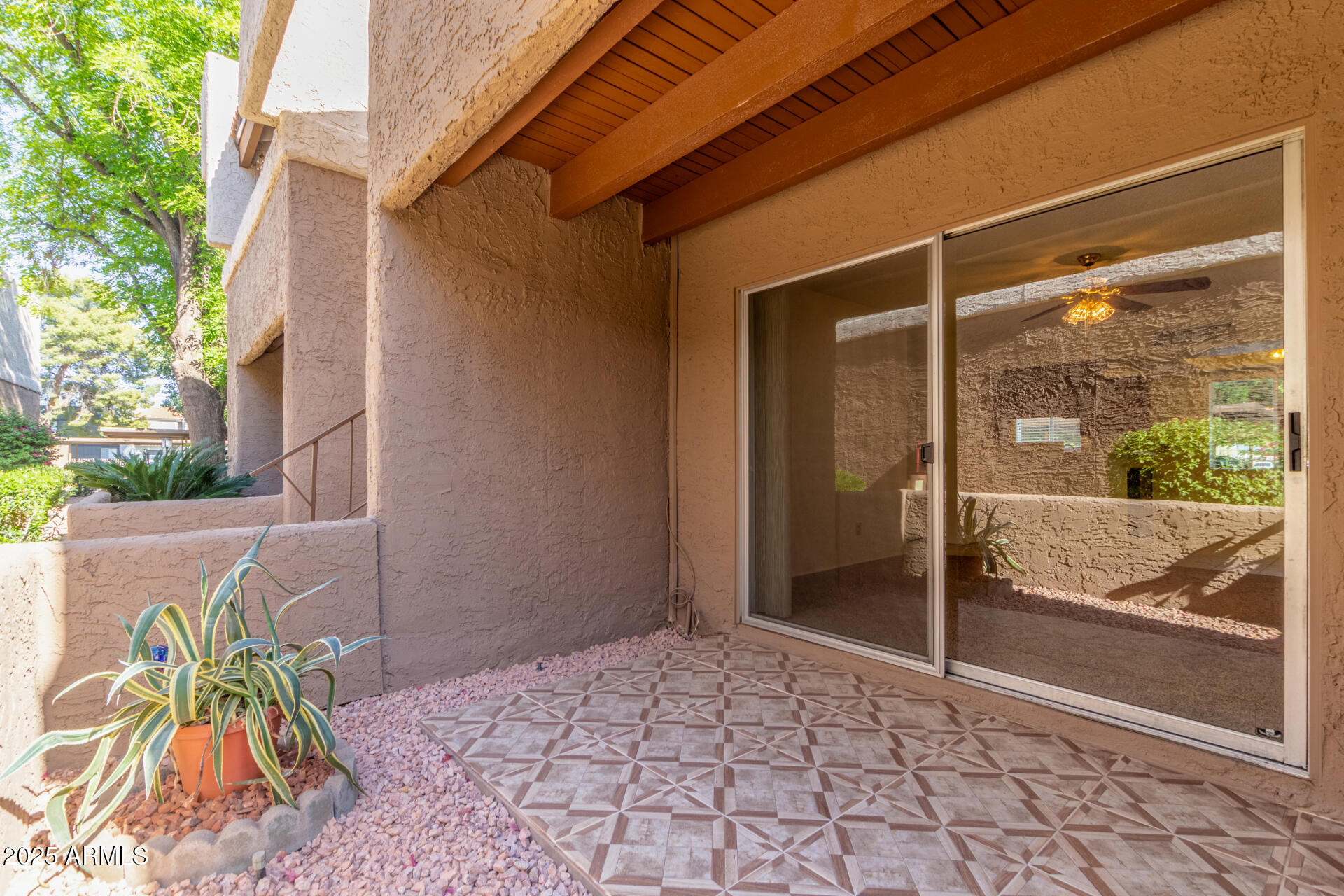 4554 E PARADISE VILLAGE Parkway N, 115