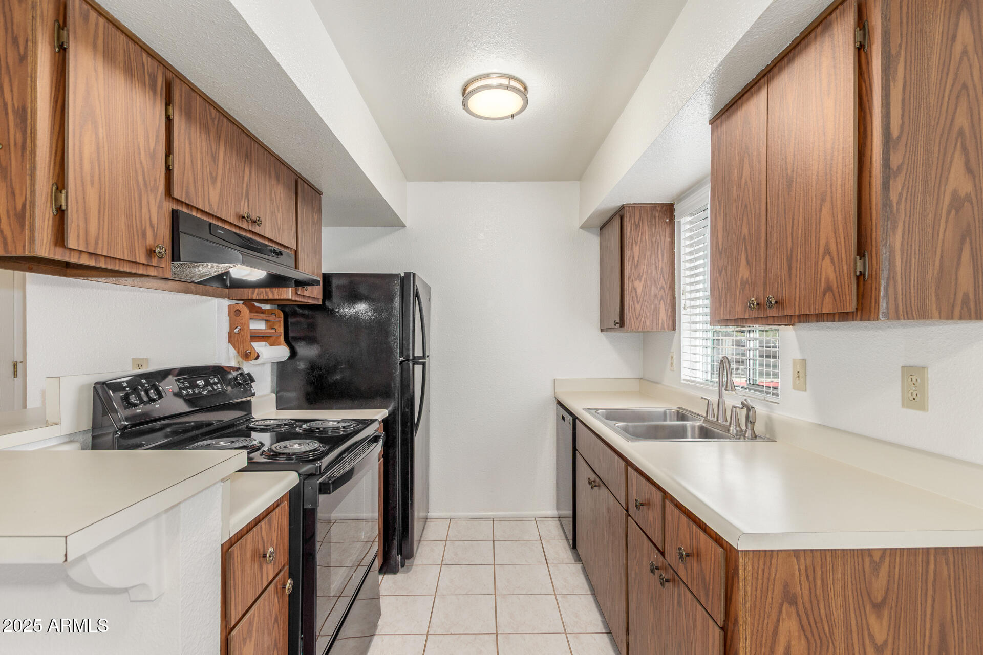 4554 E PARADISE VILLAGE Parkway N, 115