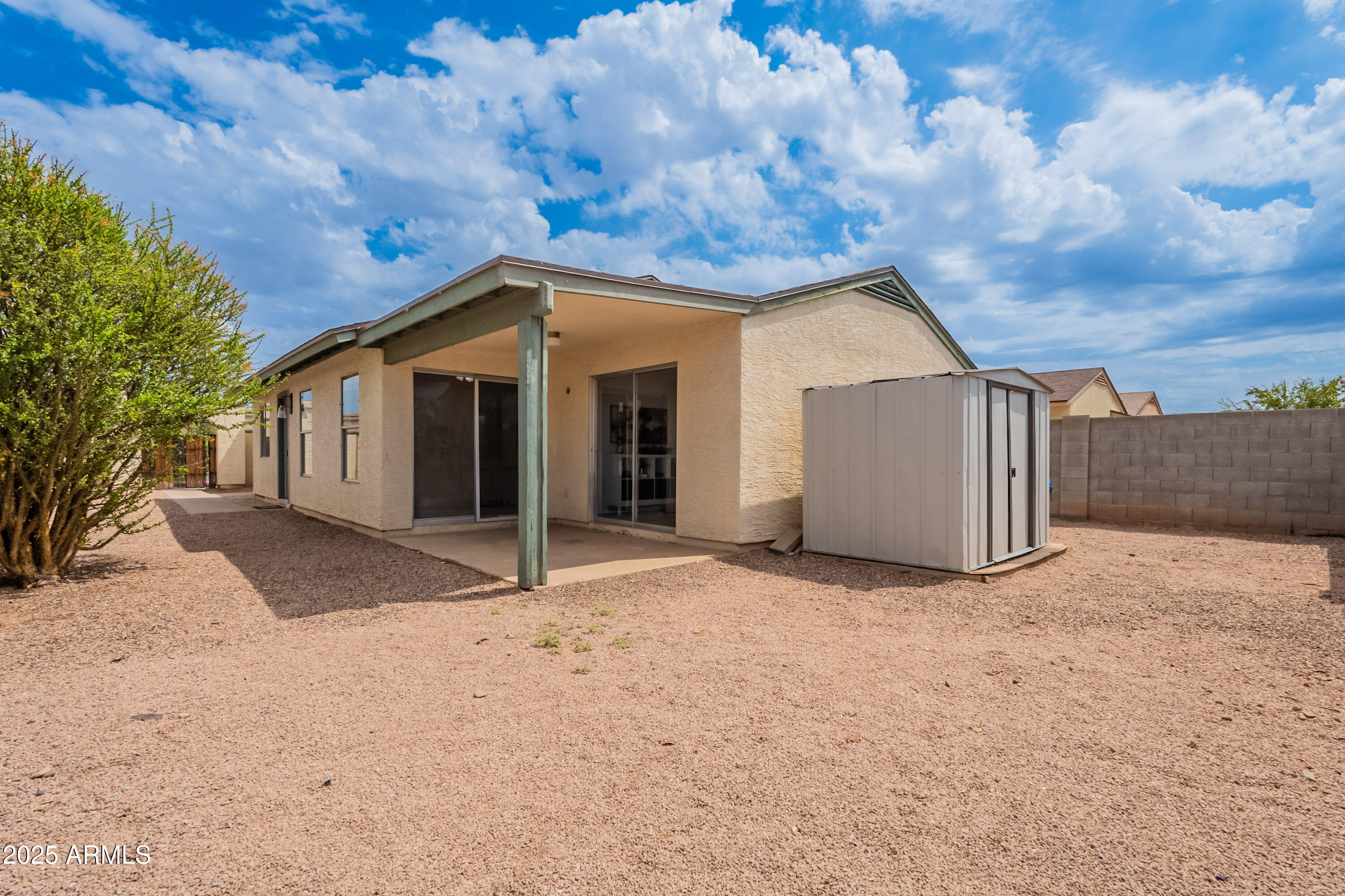 619 E Jensen Street, 56