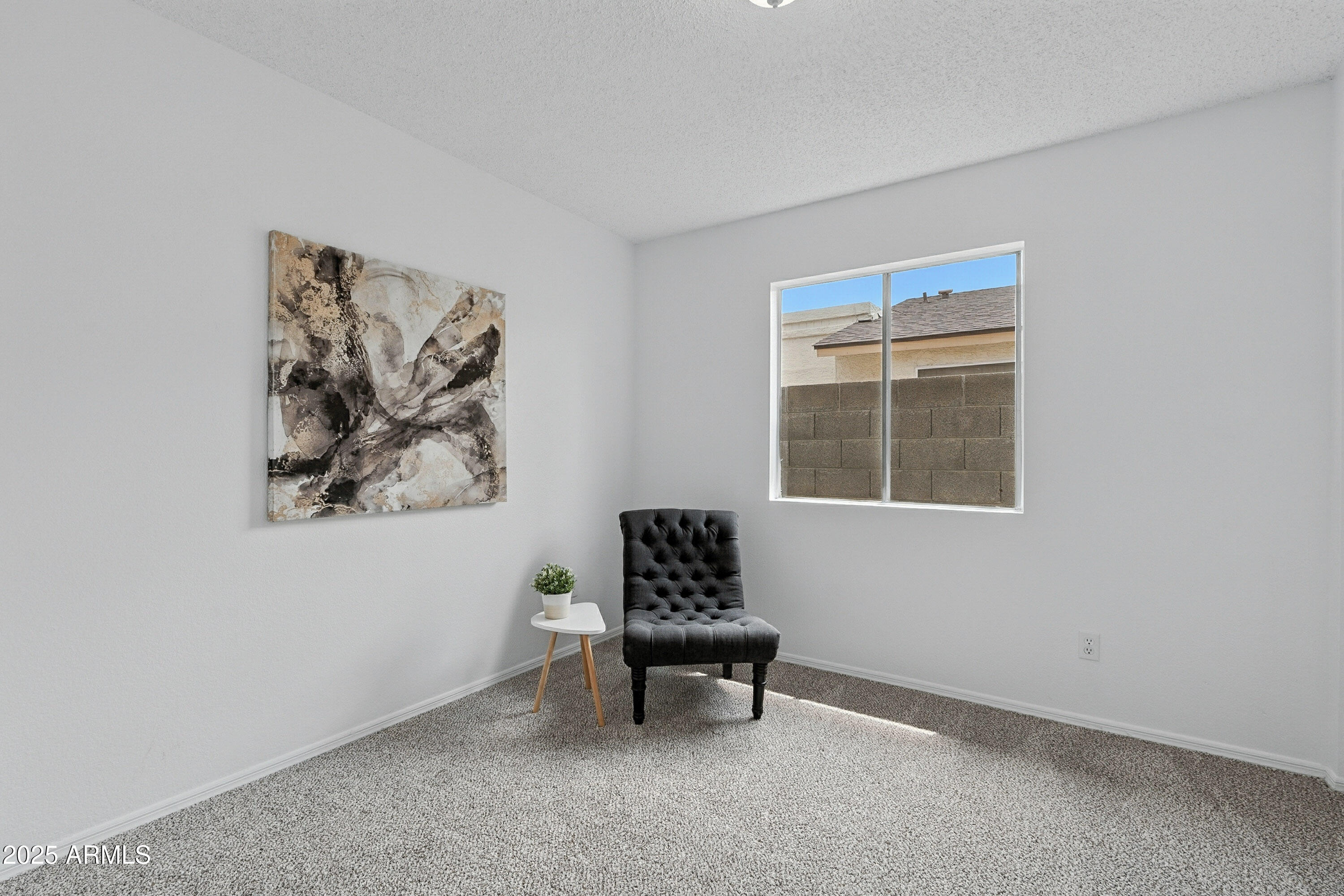 619 E Jensen Street, 56