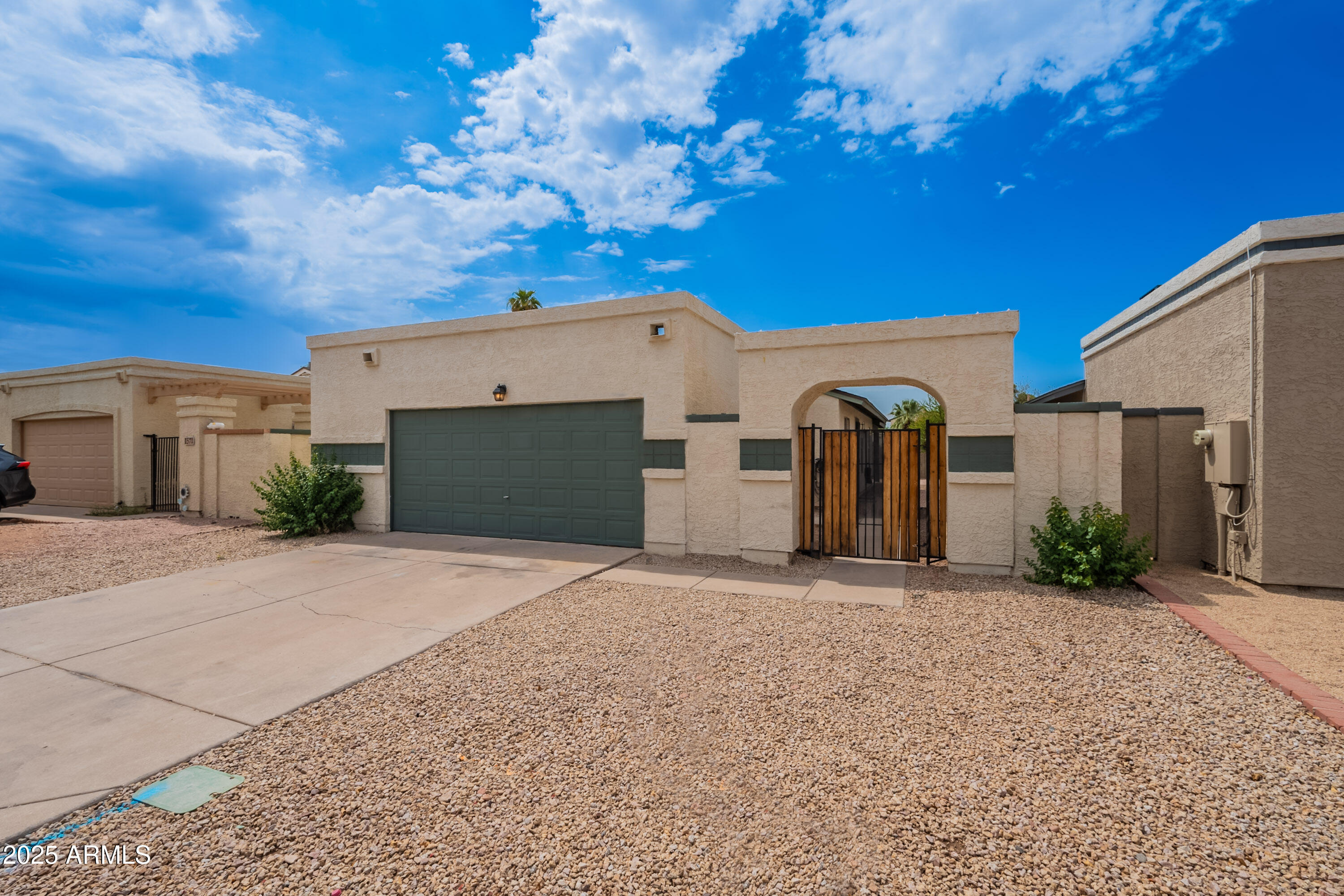 619 E Jensen Street, 56