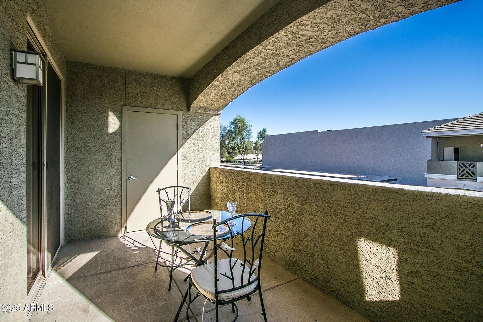 5303 N 7TH Street, 214